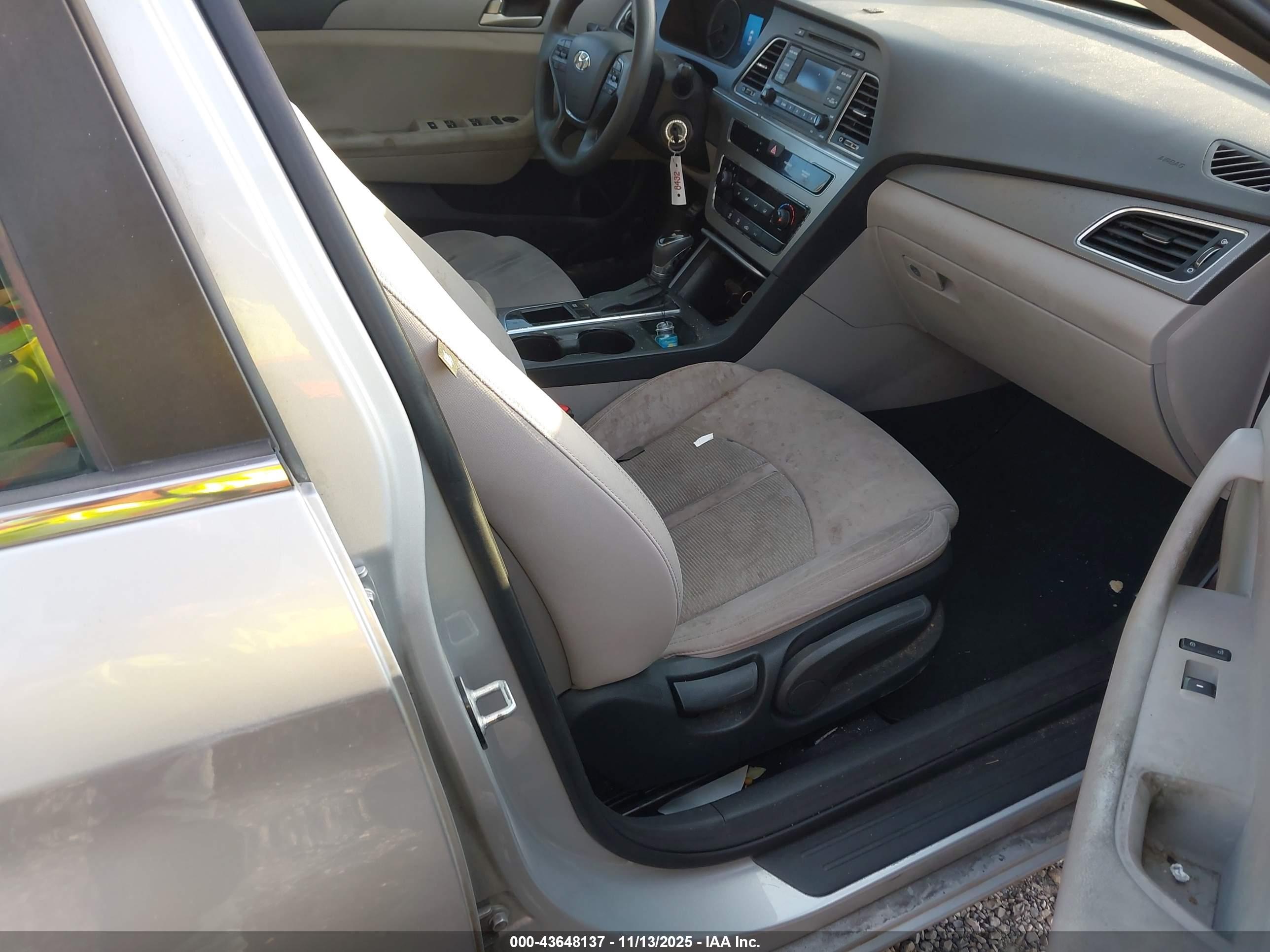 HYUNDAI SONATA image 5