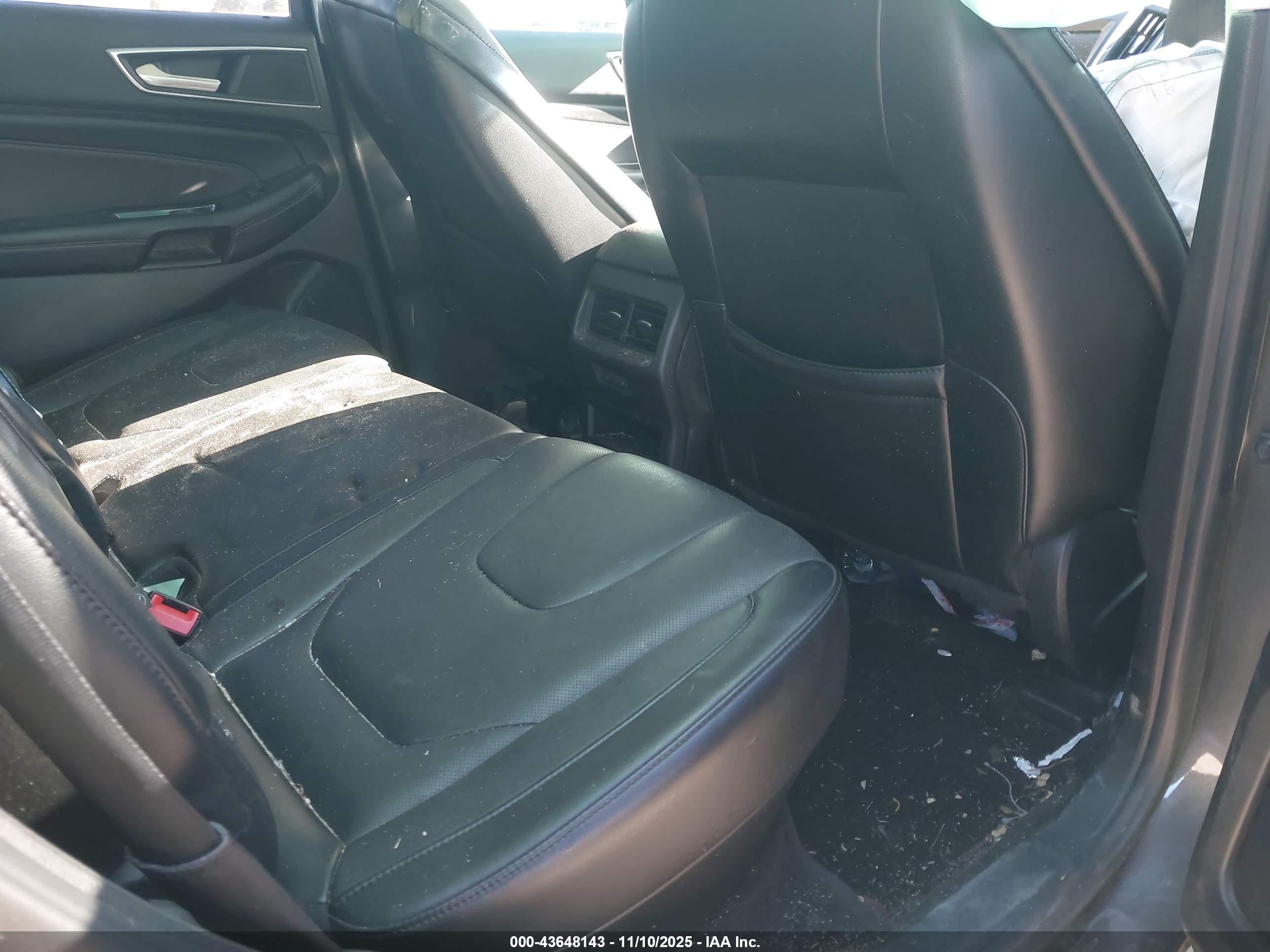 FORD EDGE image 8