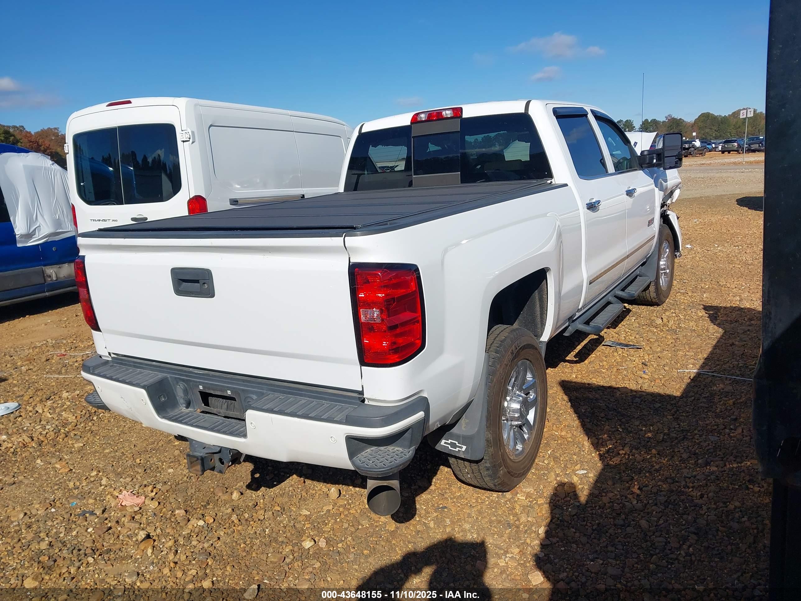CHEVROLET SILVERADO image 4