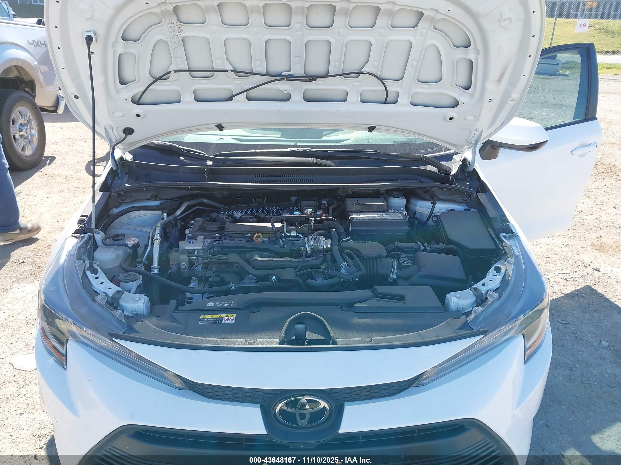 TOYOTA COROLLA image 10