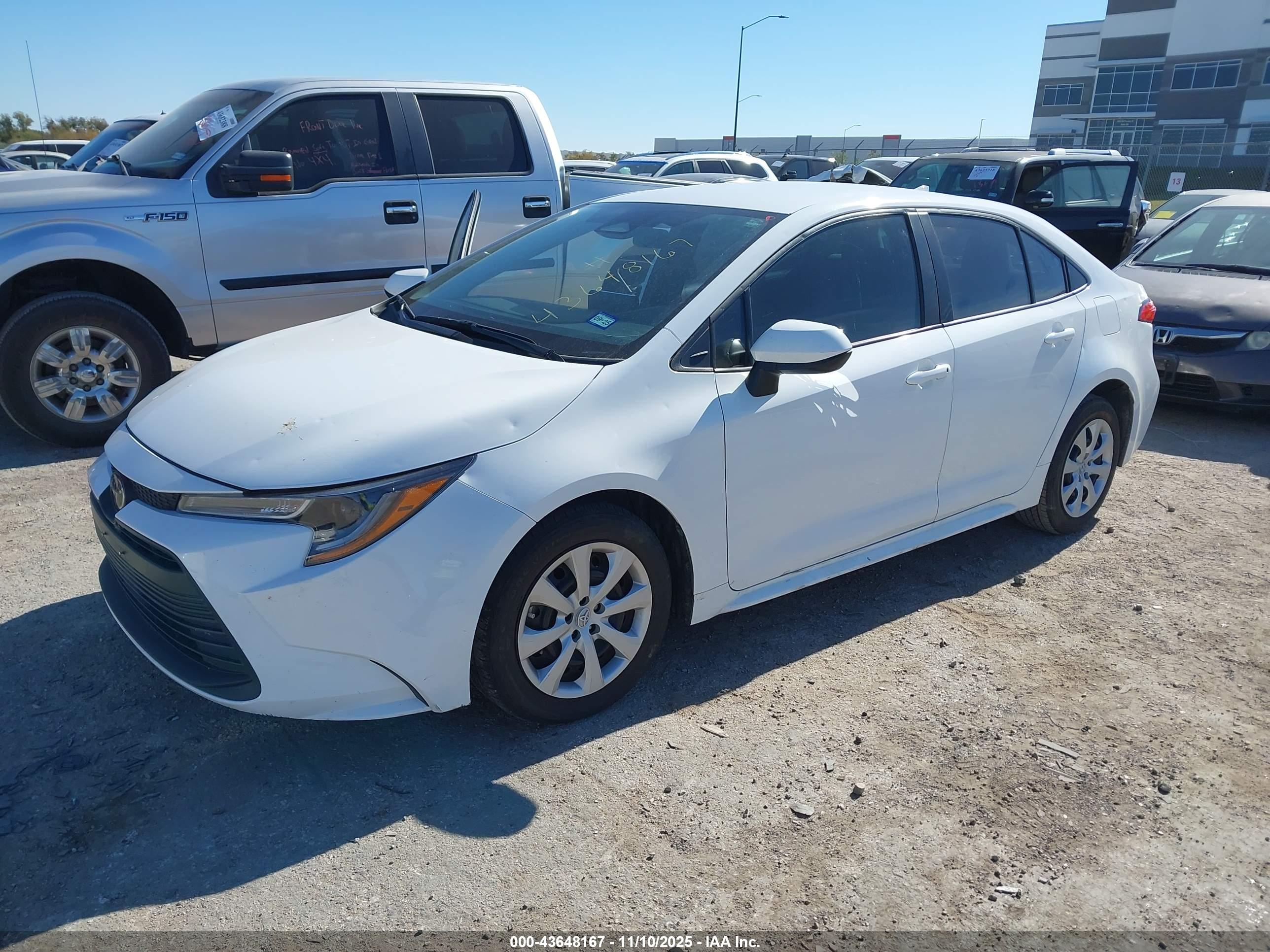 TOYOTA COROLLA image 2