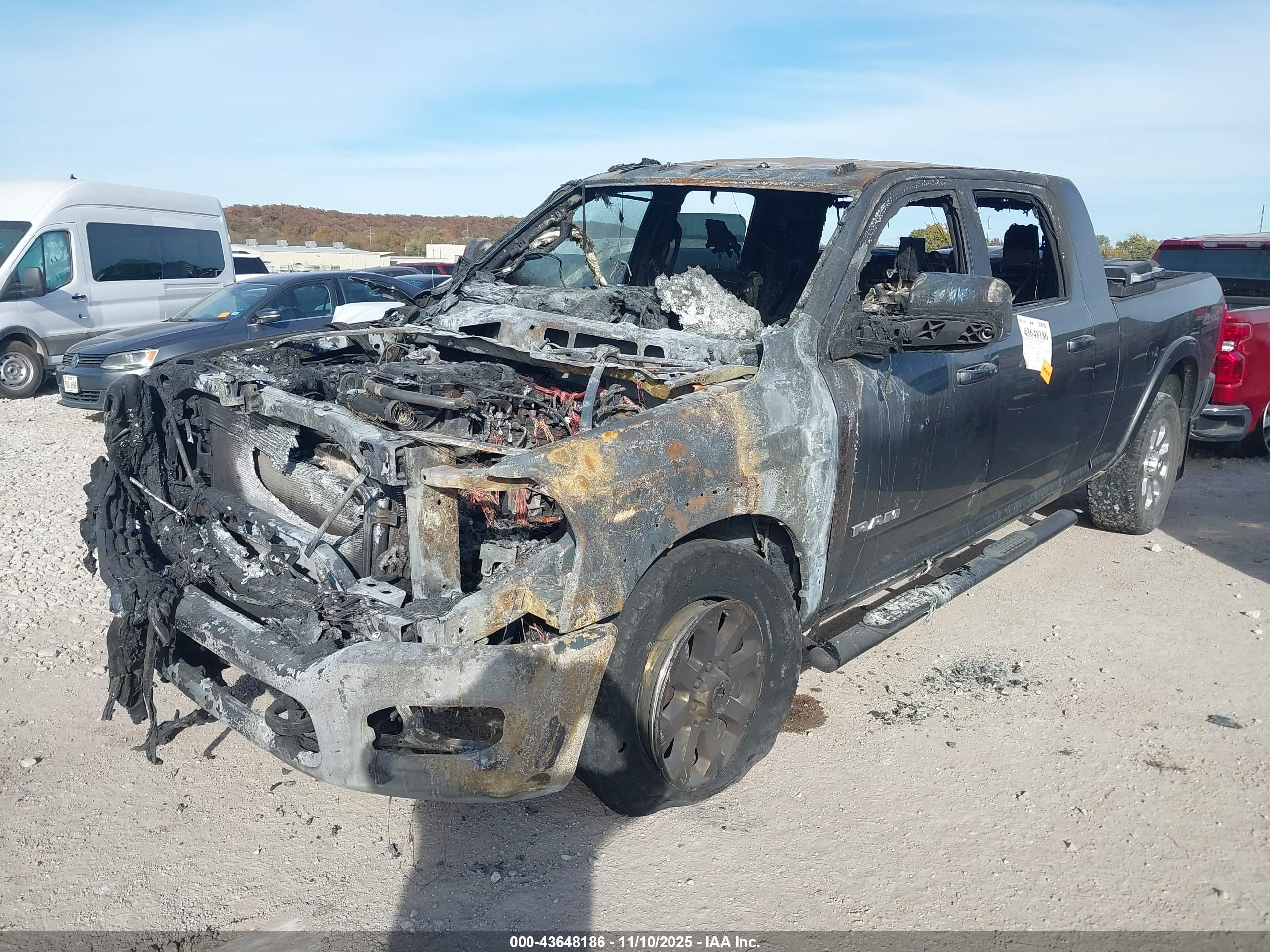 RAM 2500 image 2