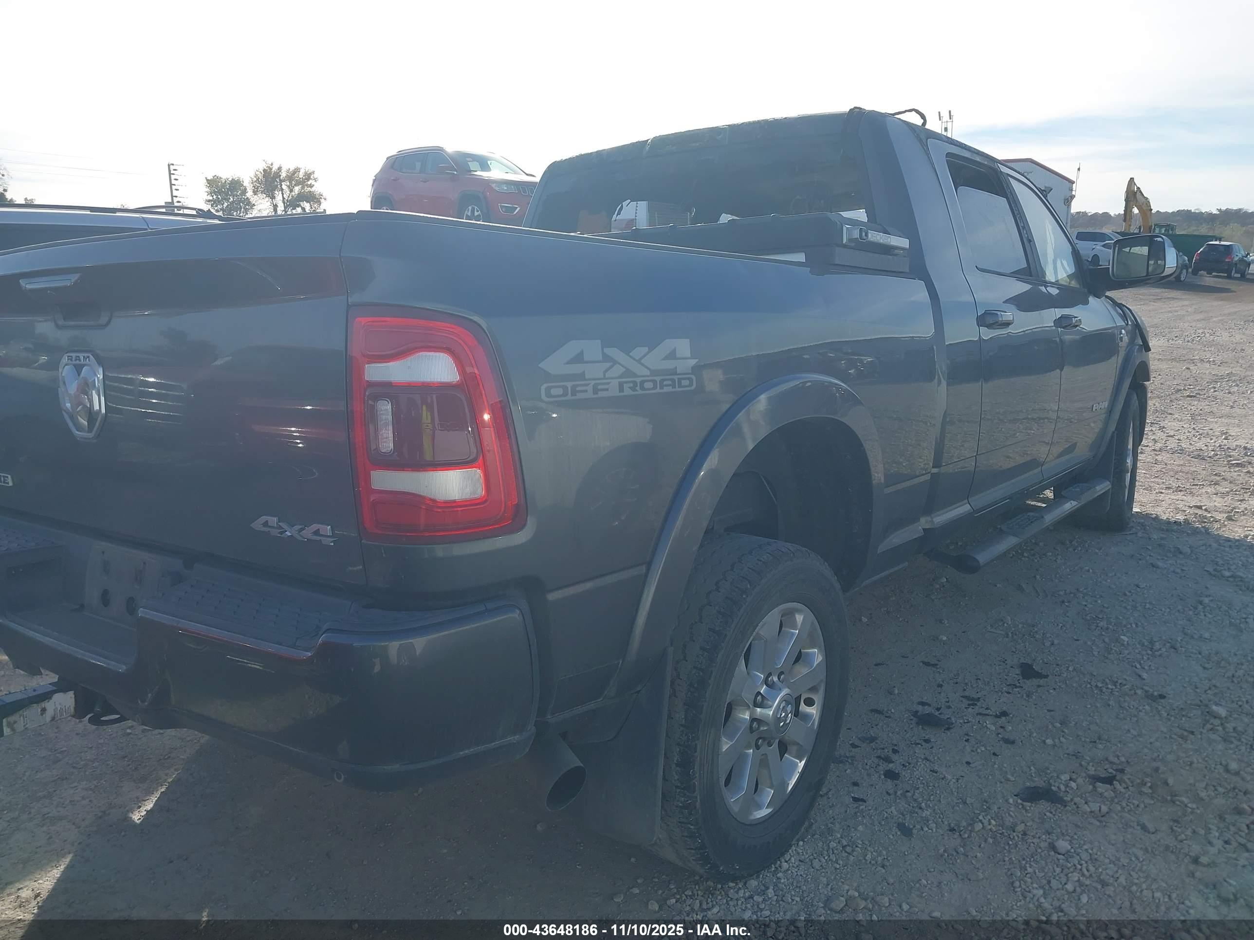 RAM 2500 image 4
