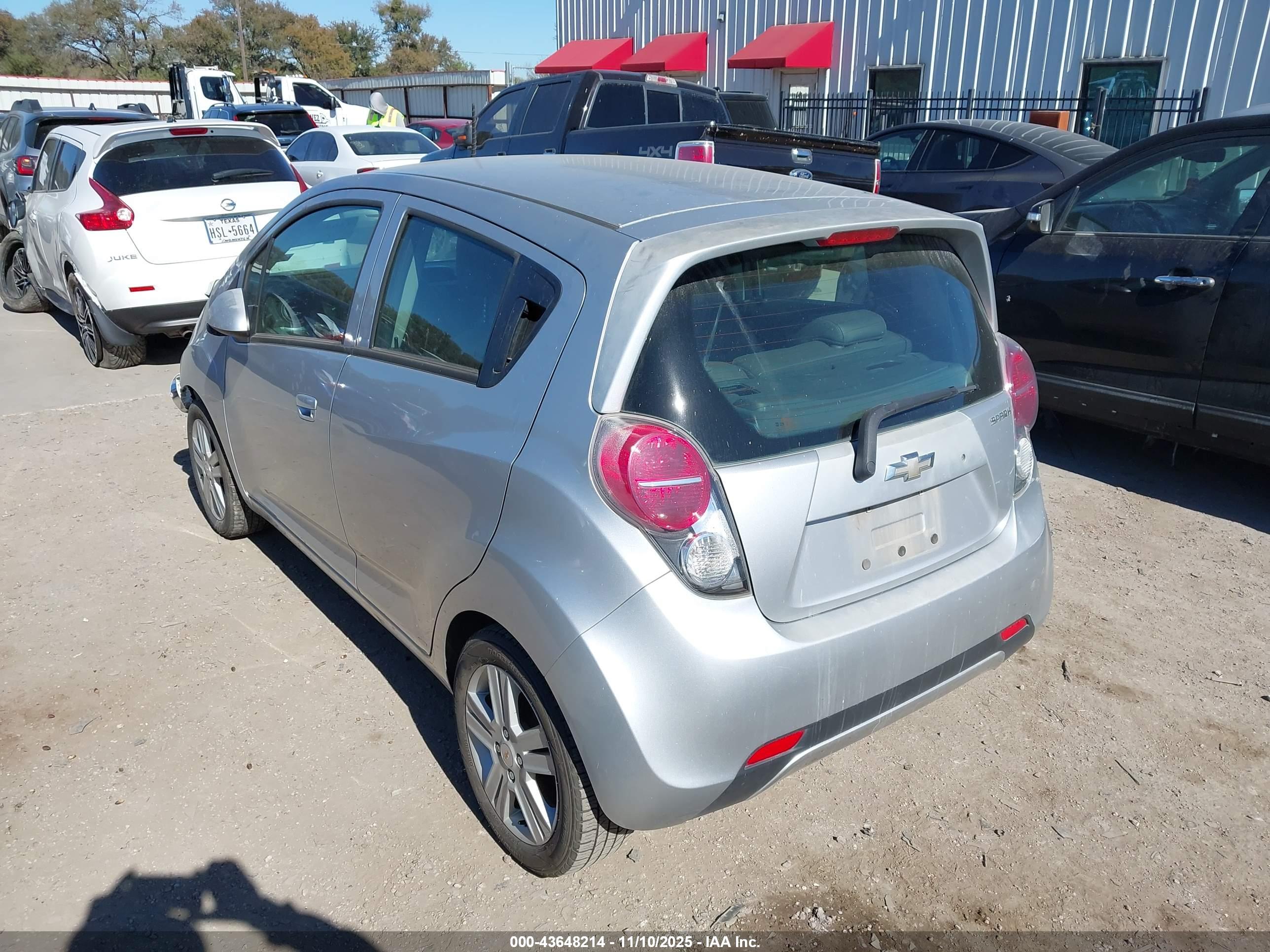 CHEVROLET SPARK image 3