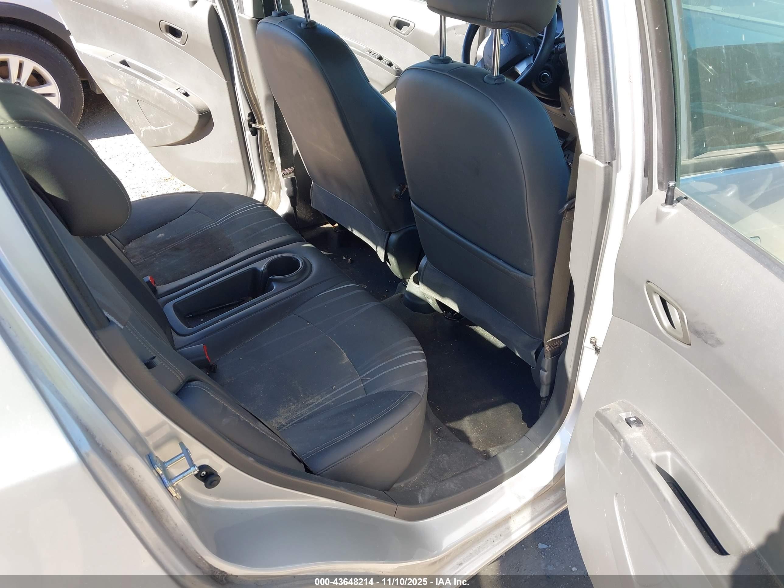 CHEVROLET SPARK image 8
