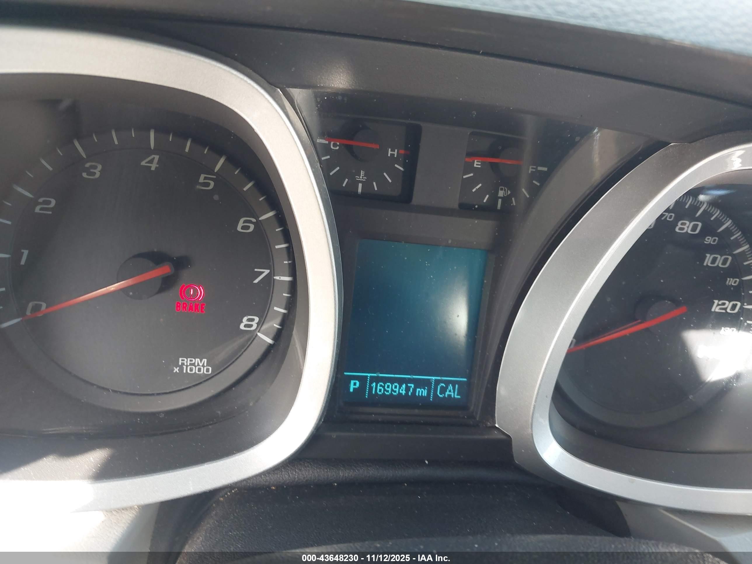 CHEVROLET EQUINOX image 7
