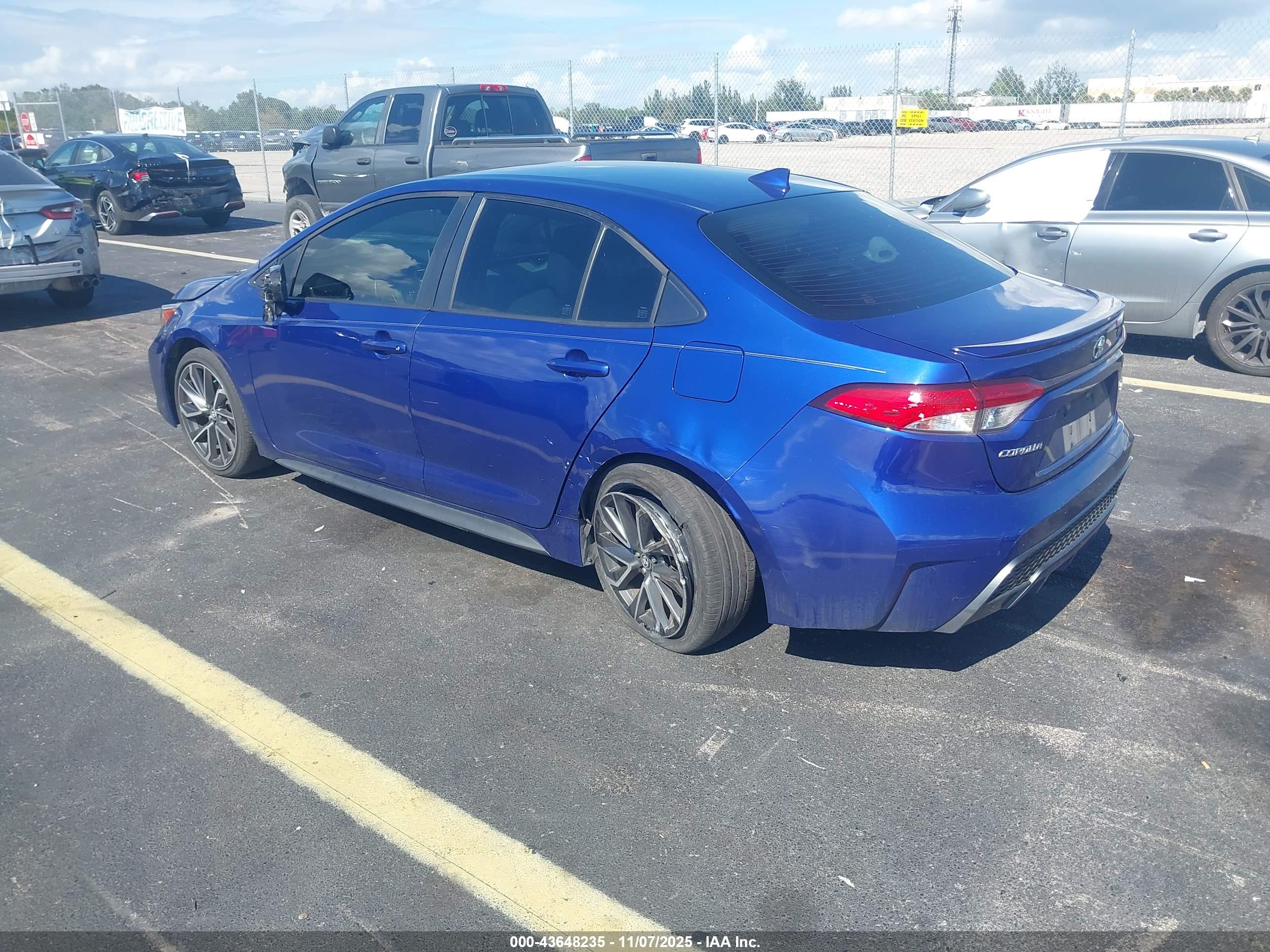 TOYOTA COROLLA image 3
