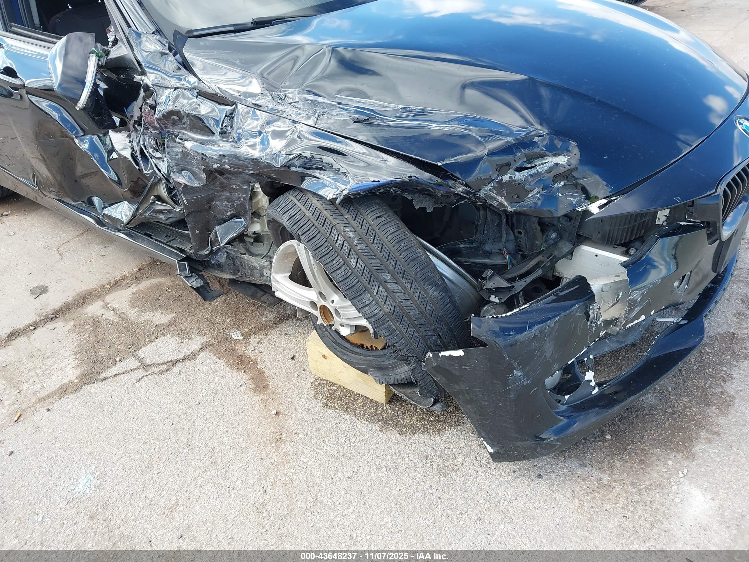 BMW 328I image 6