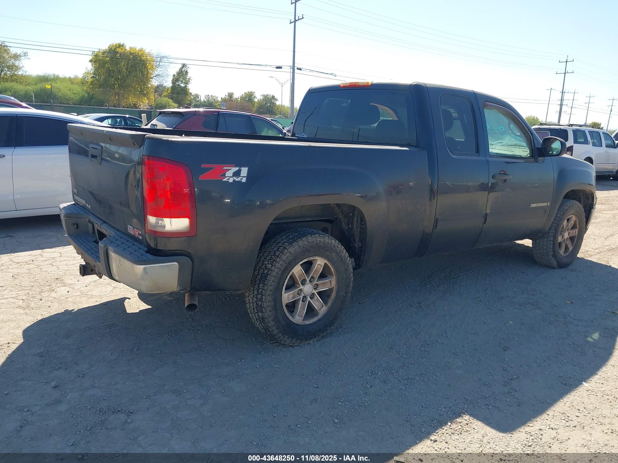 GMC SIERRA image 4