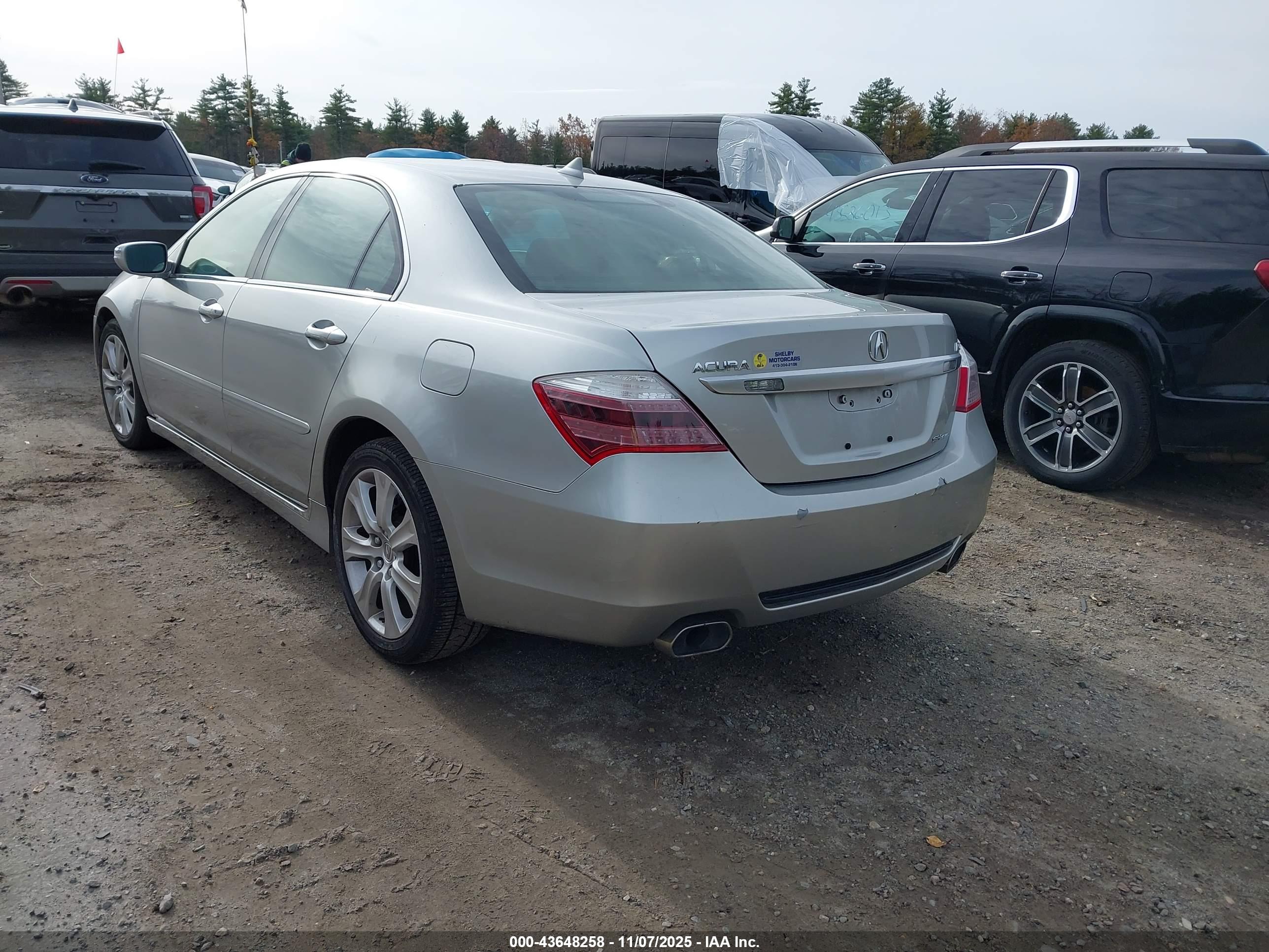ACURA RL image 3