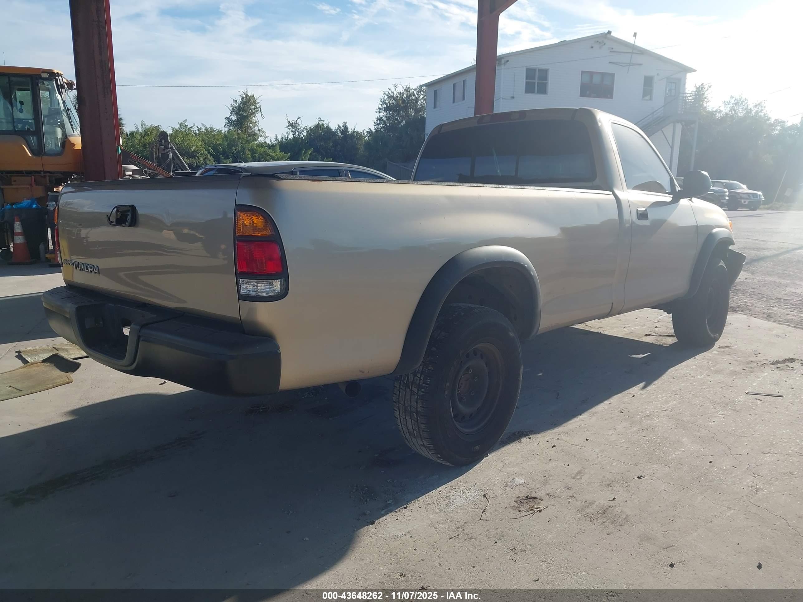 TOYOTA TUNDRA image 4