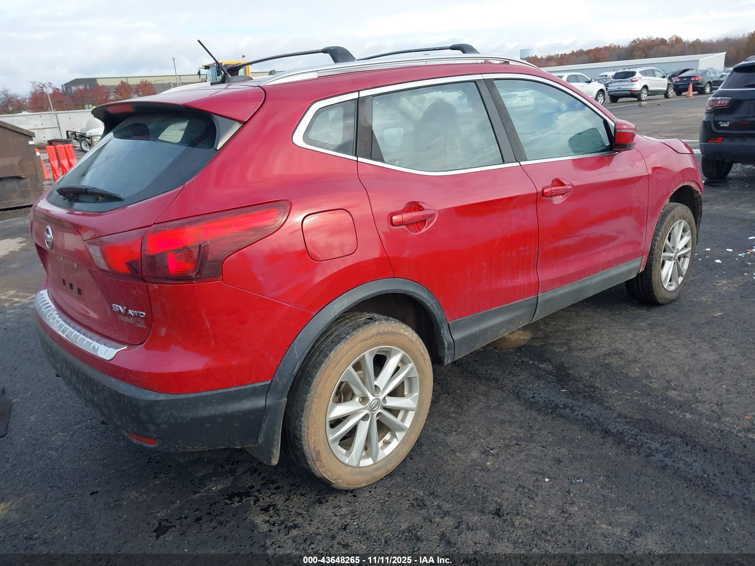 NISSAN ROGUE image 4