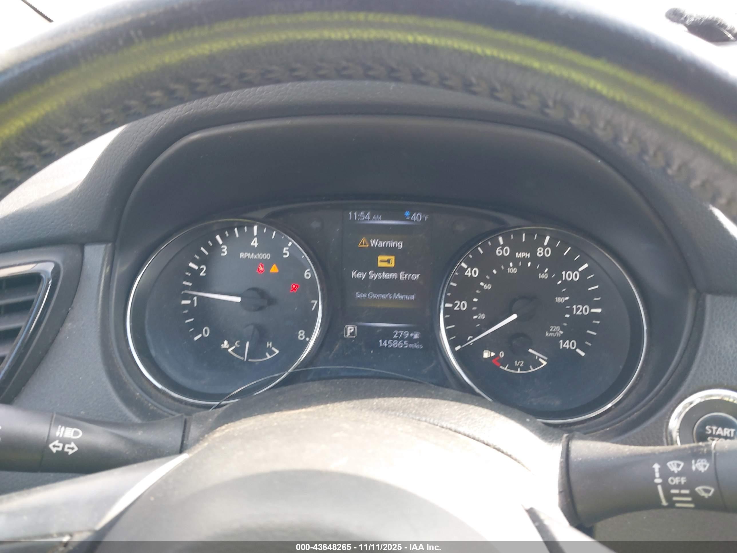 NISSAN ROGUE image 7