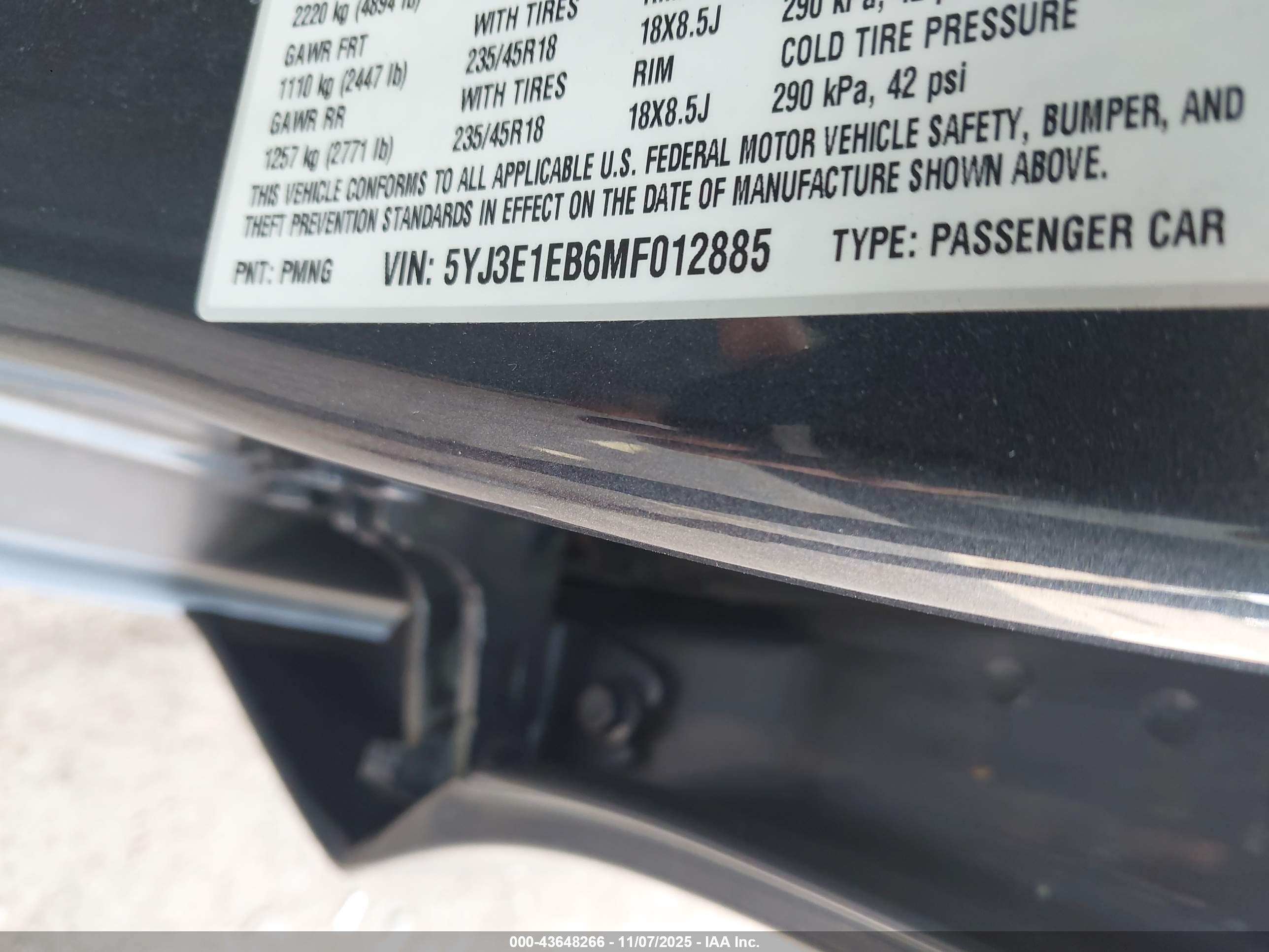 TESLA MODEL image 9