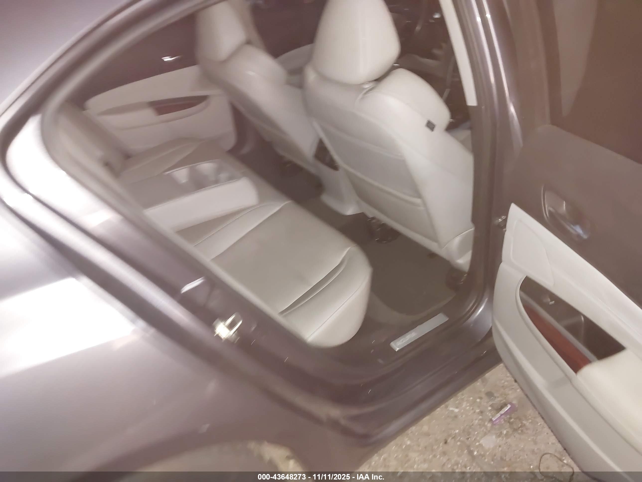 ACURA TLX image 8