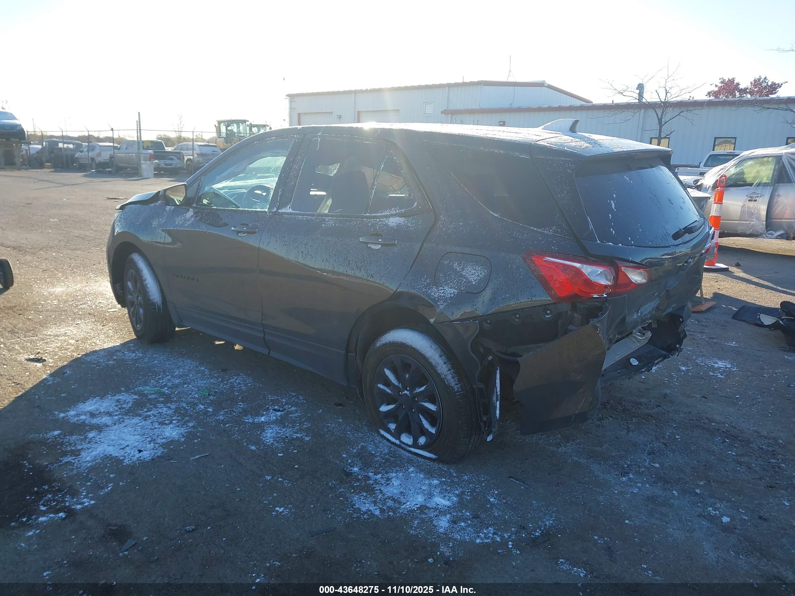 CHEVROLET EQUINOX image 3