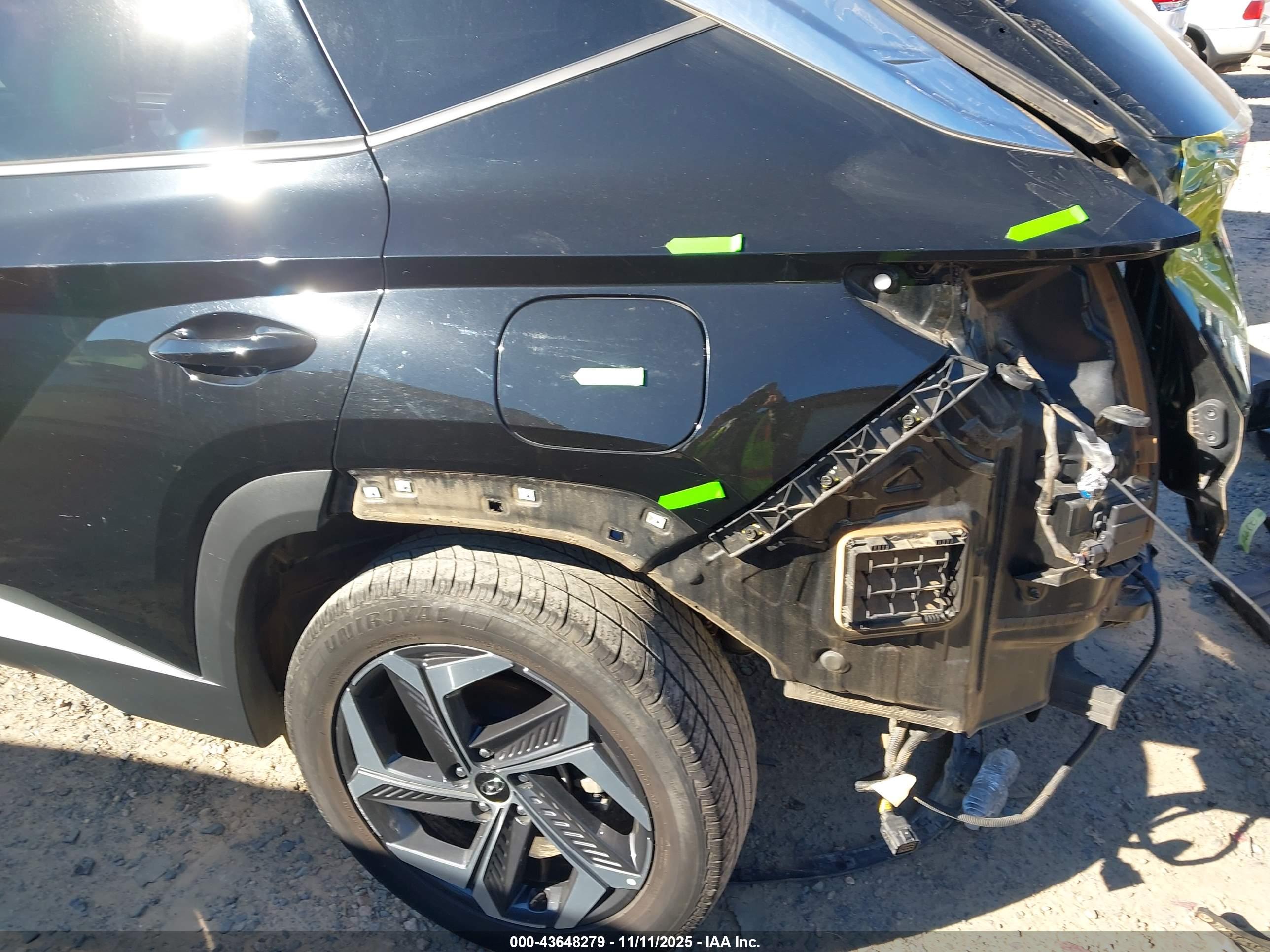 HYUNDAI TUCSON image 6