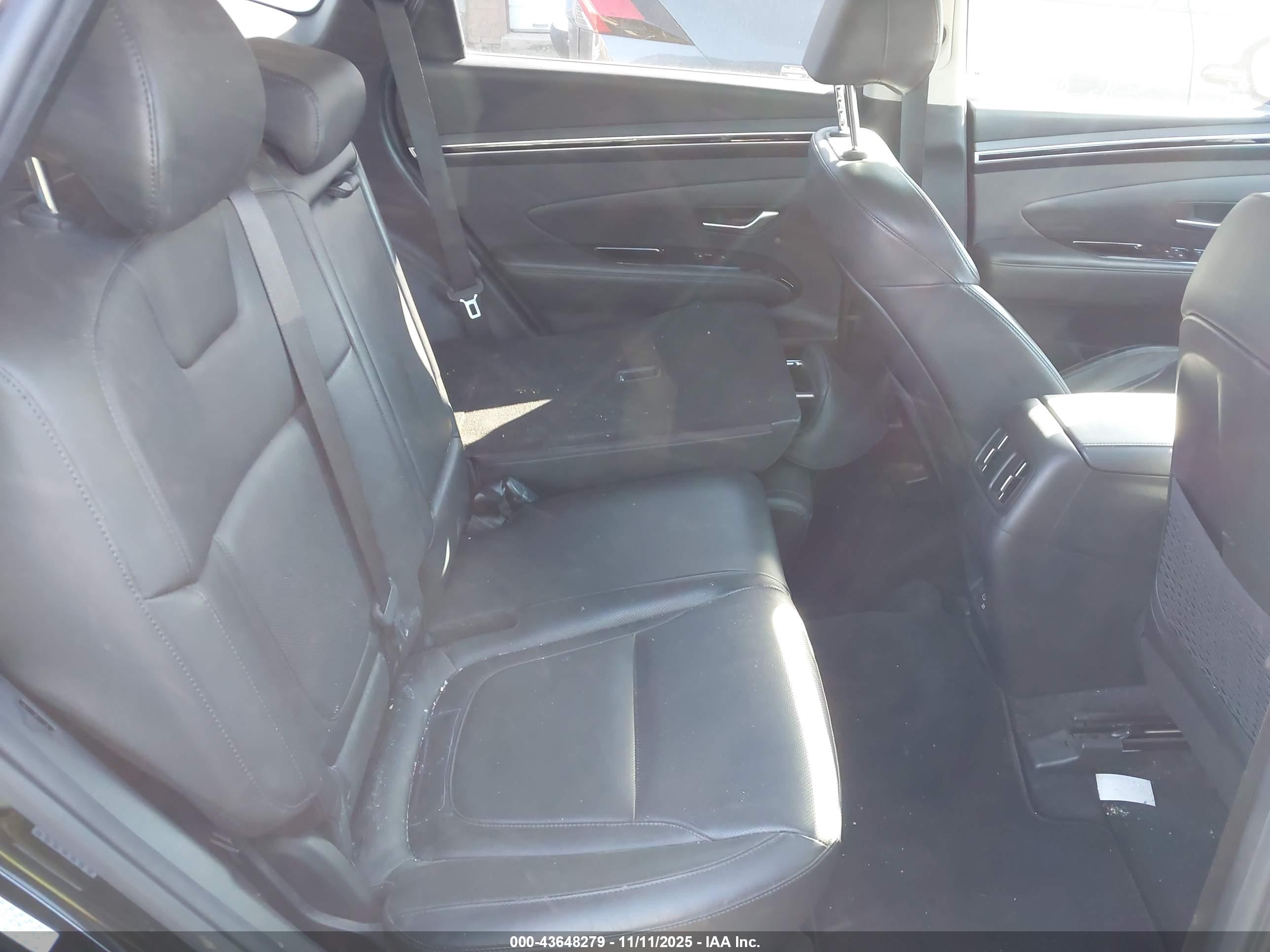 HYUNDAI TUCSON image 8