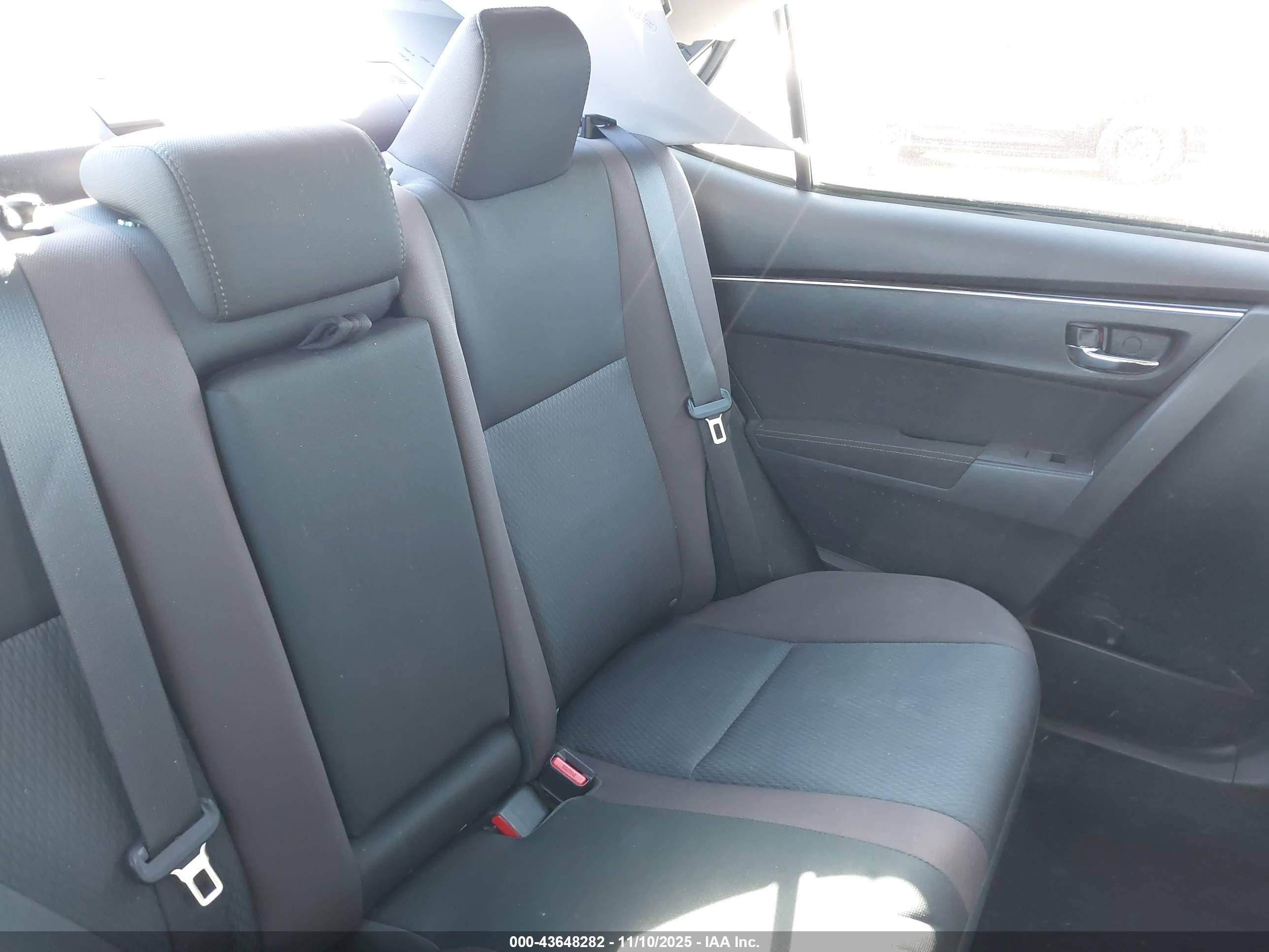 TOYOTA COROLLA image 8