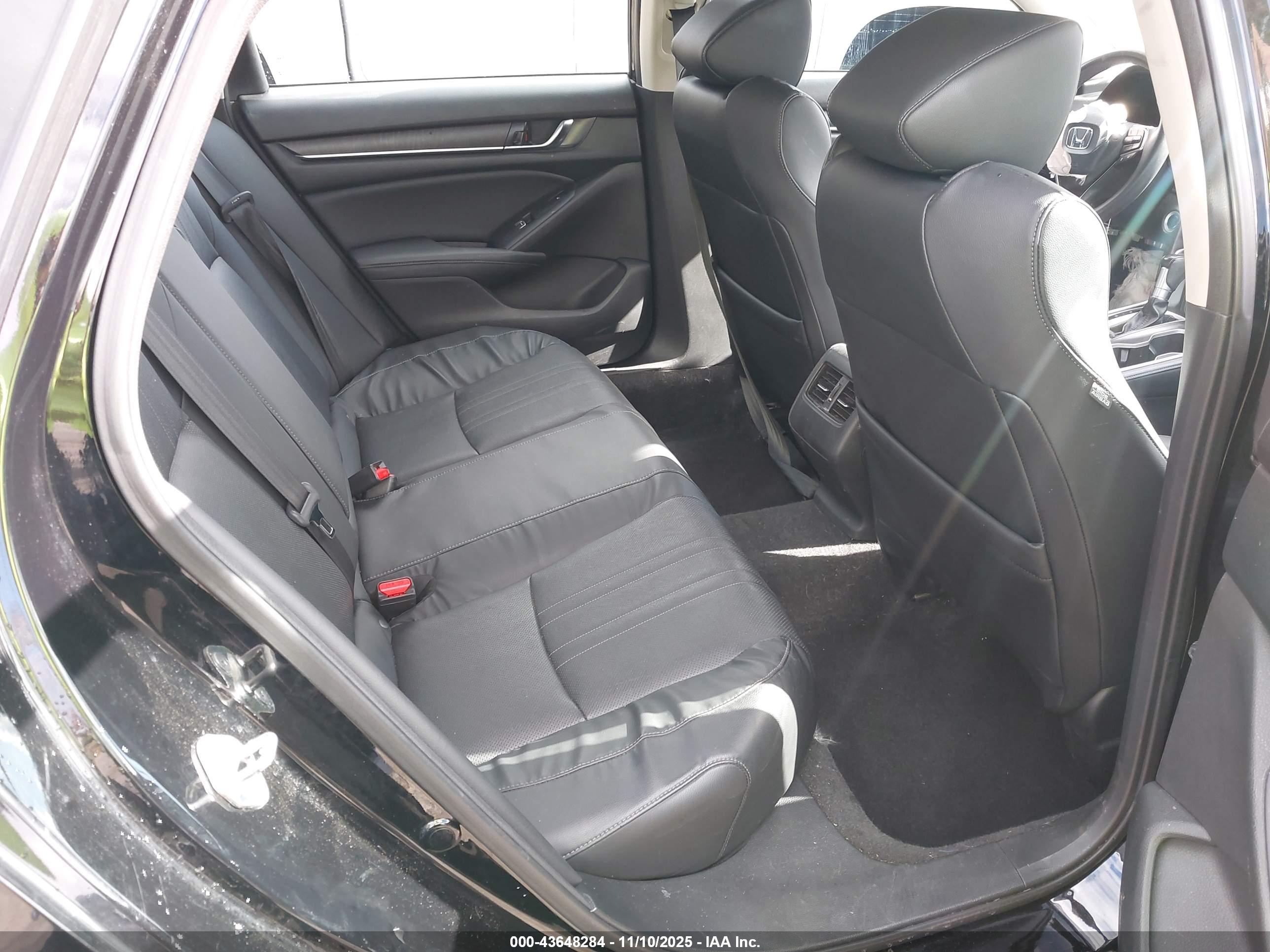 HONDA ACCORD image 8