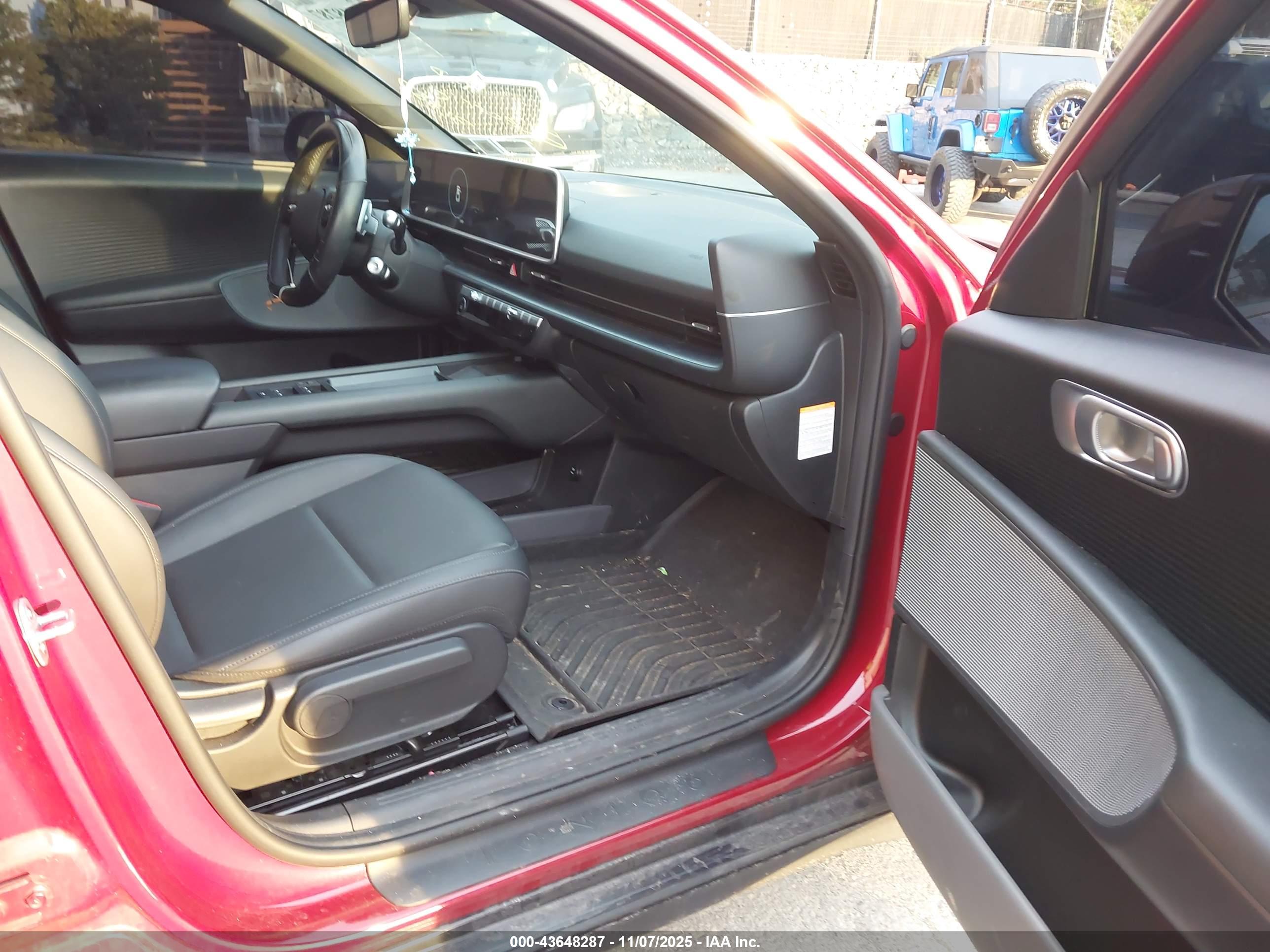 HYUNDAI IONIQ image 5