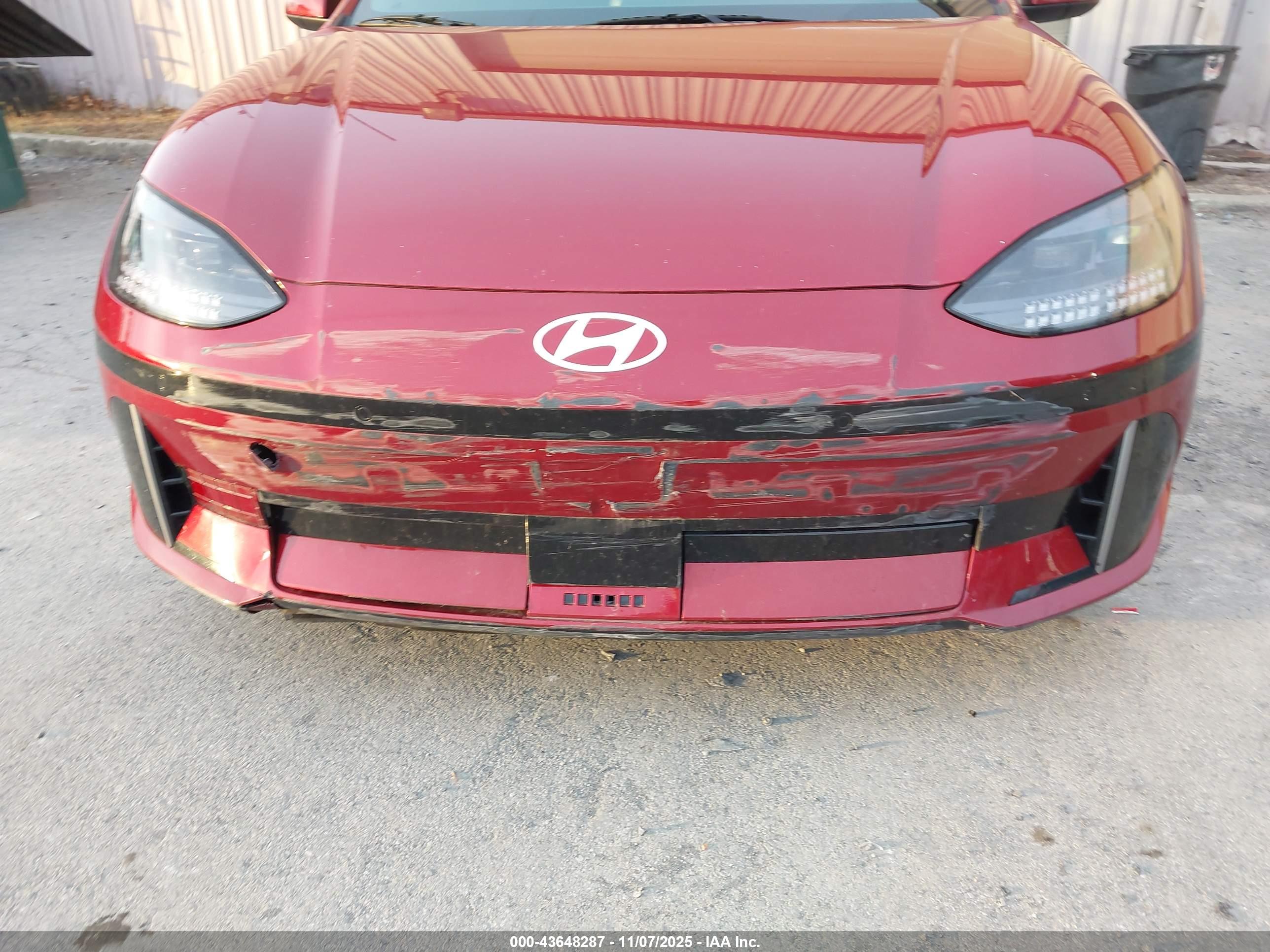 HYUNDAI IONIQ image 6