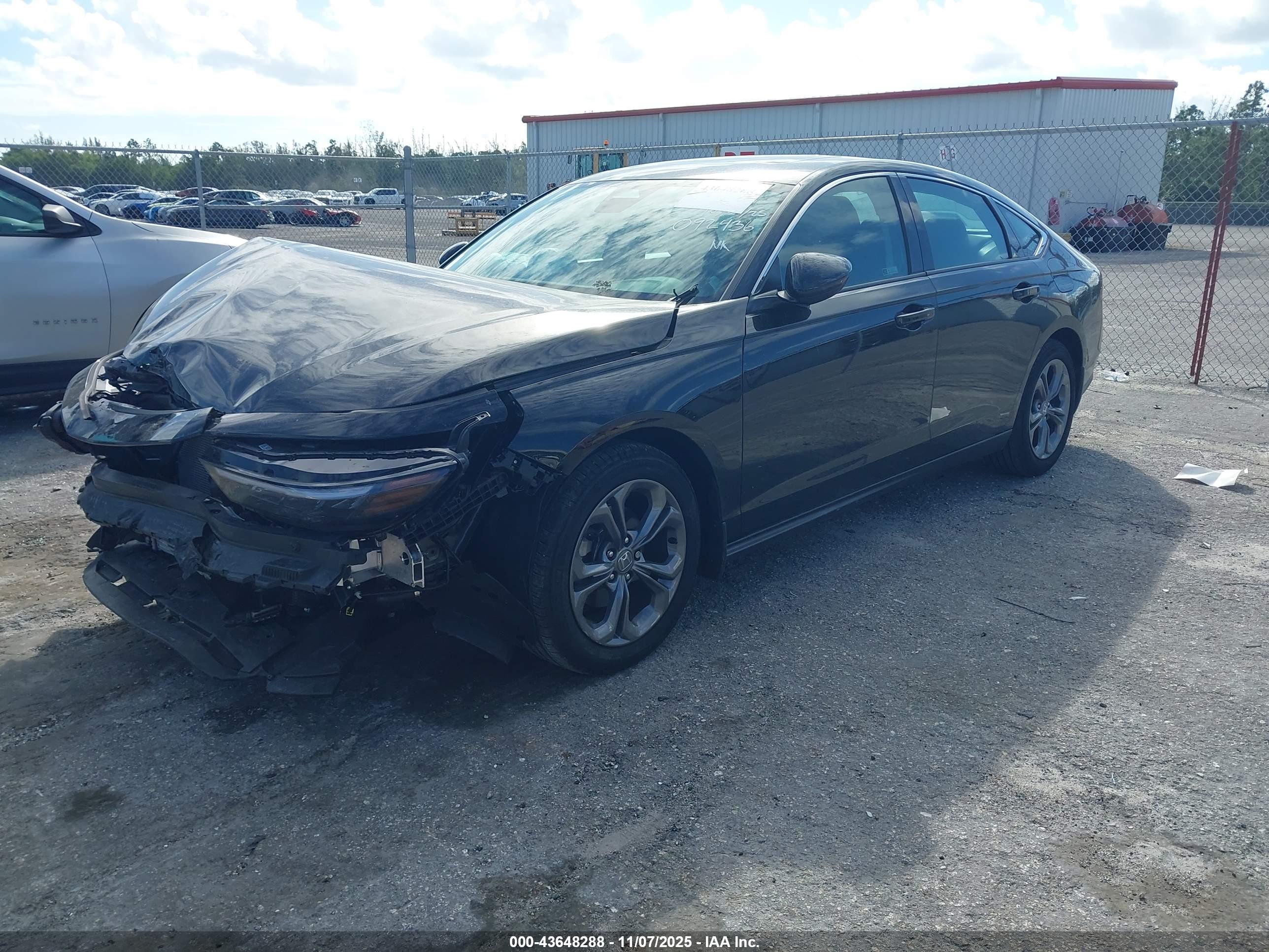 HONDA ACCORD image 2