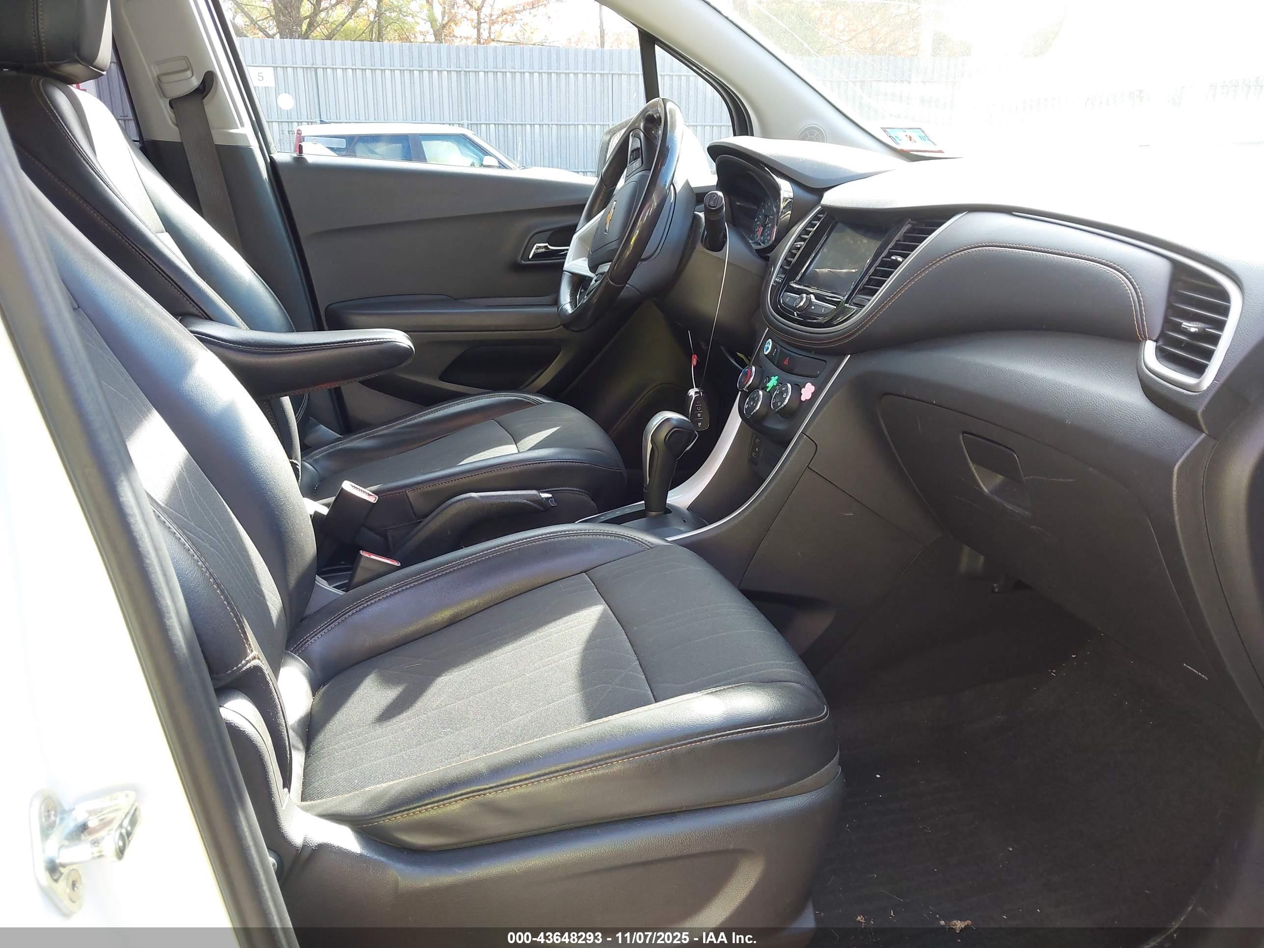 CHEVROLET TRAX image 5