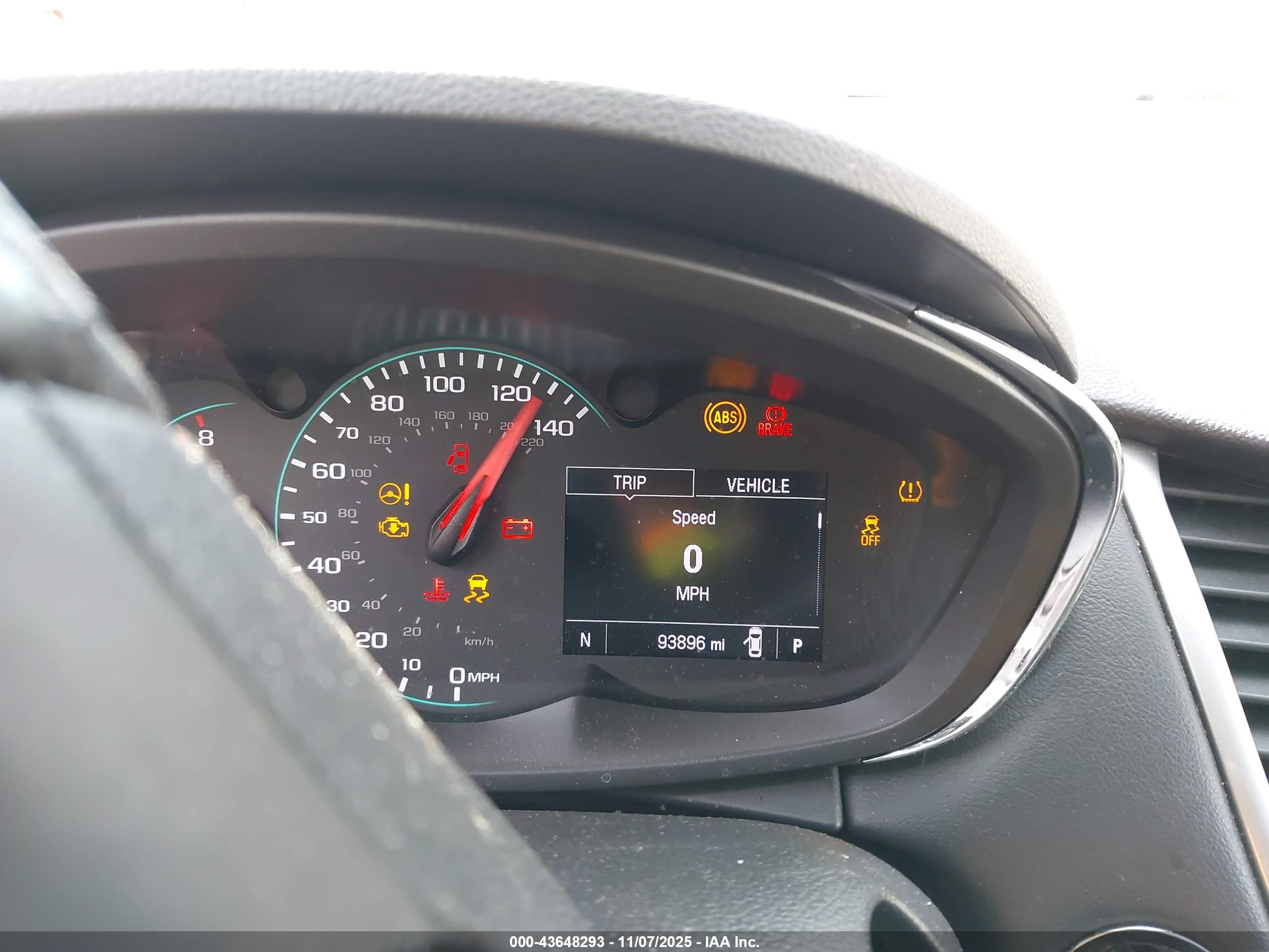 CHEVROLET TRAX image 7