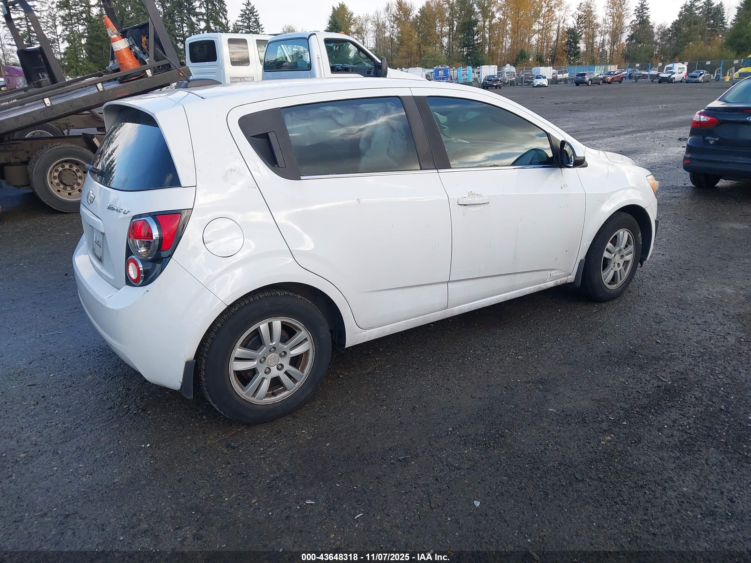 CHEVROLET SONIC image 4