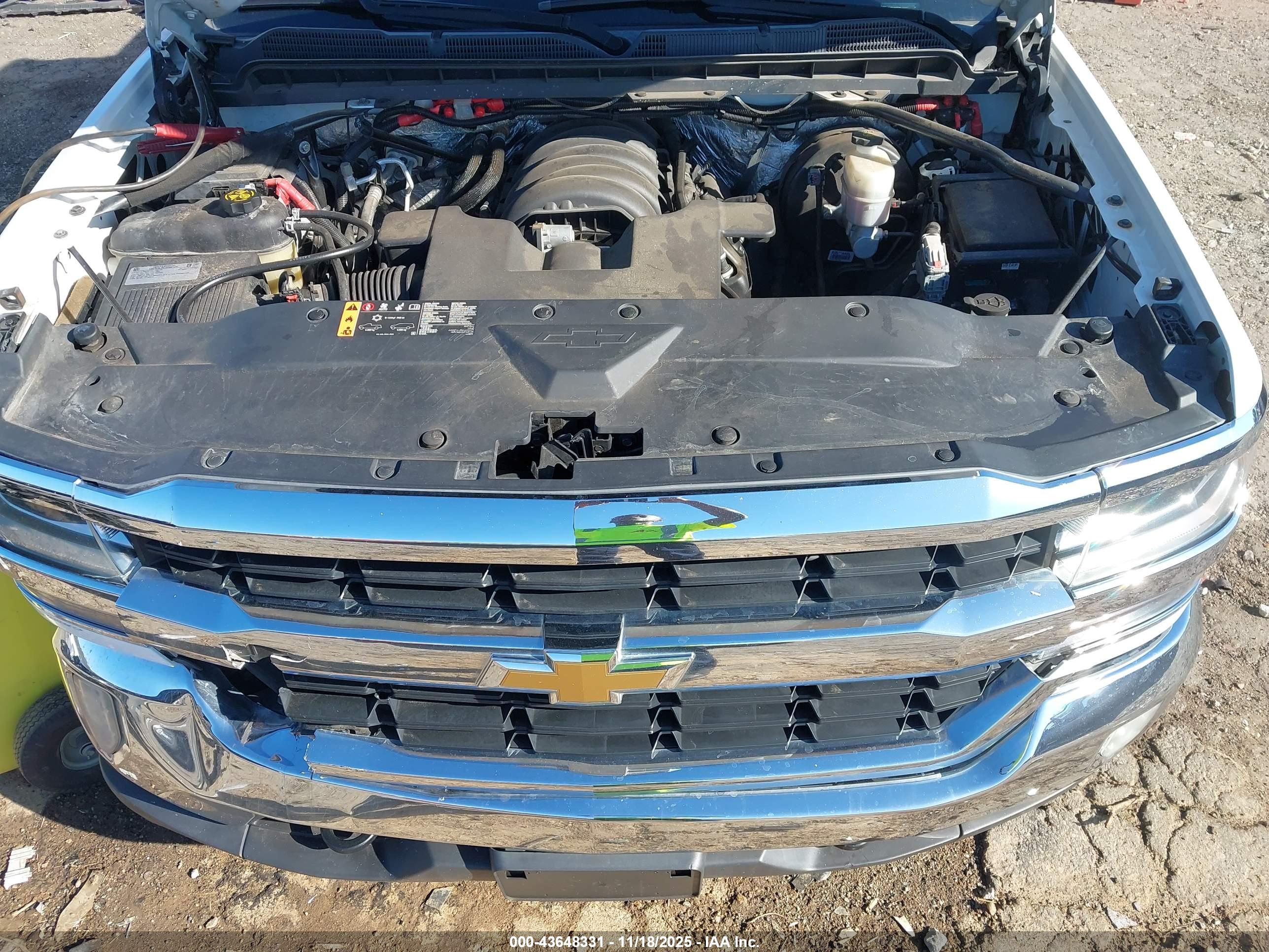 CHEVROLET SILVERADO image 10