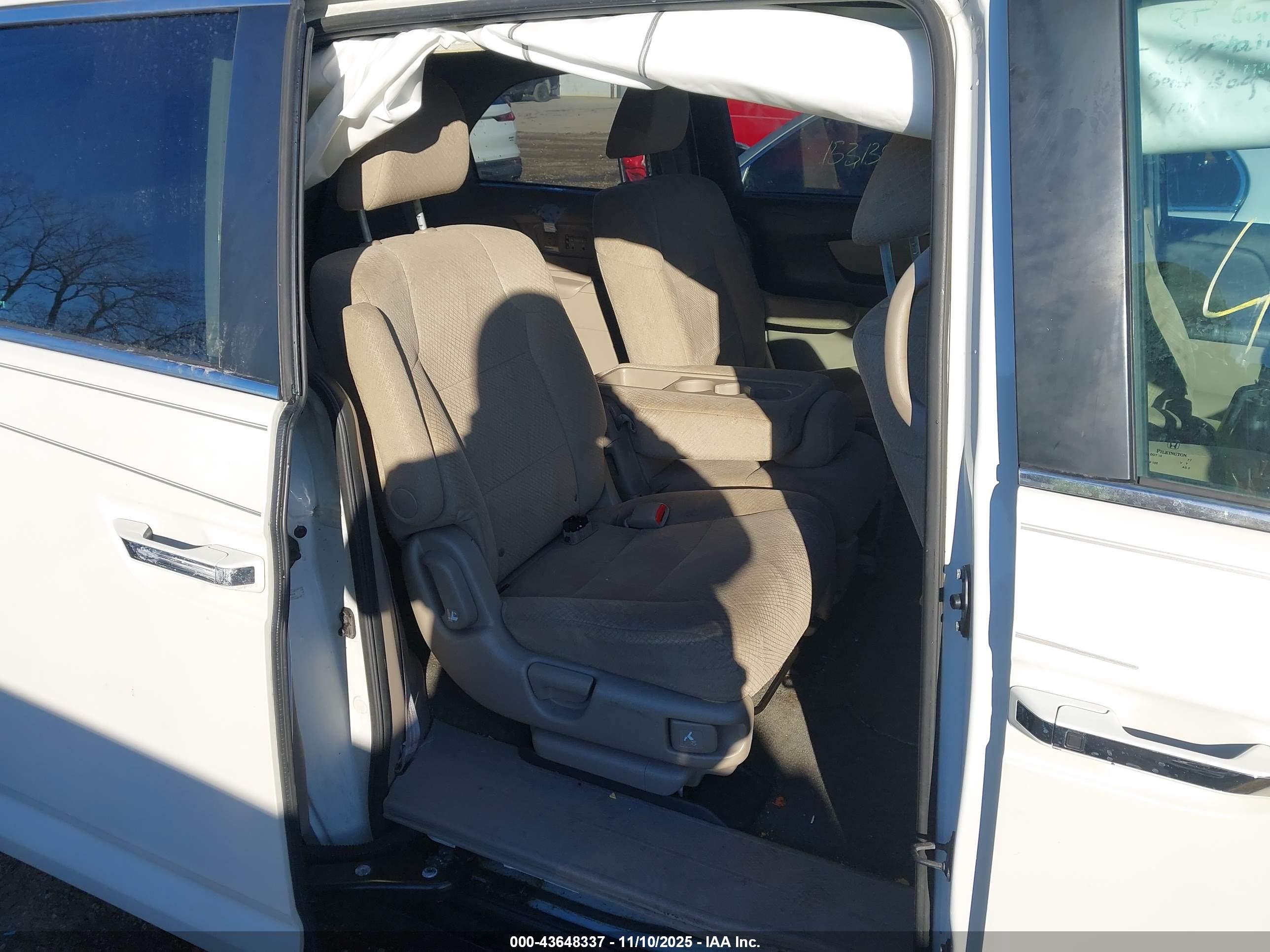 HONDA ODYSSEY image 8