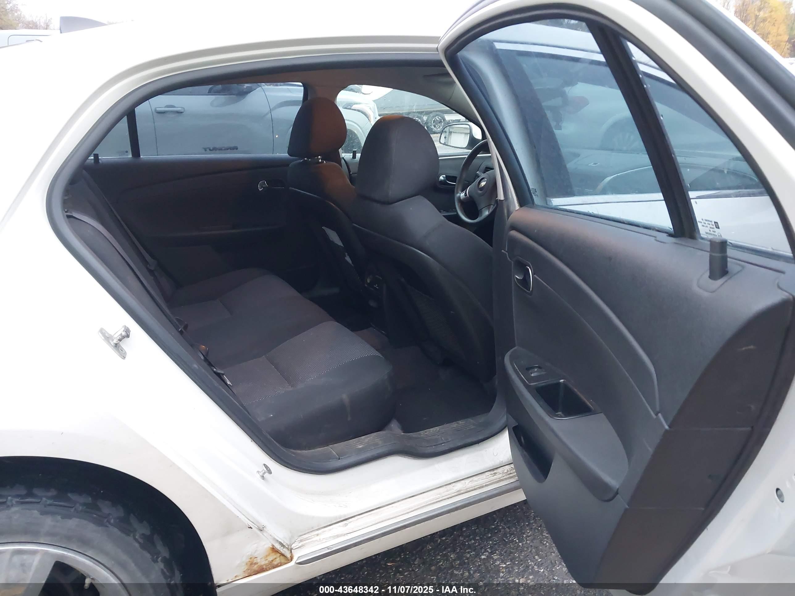 CHEVROLET MALIBU image 8