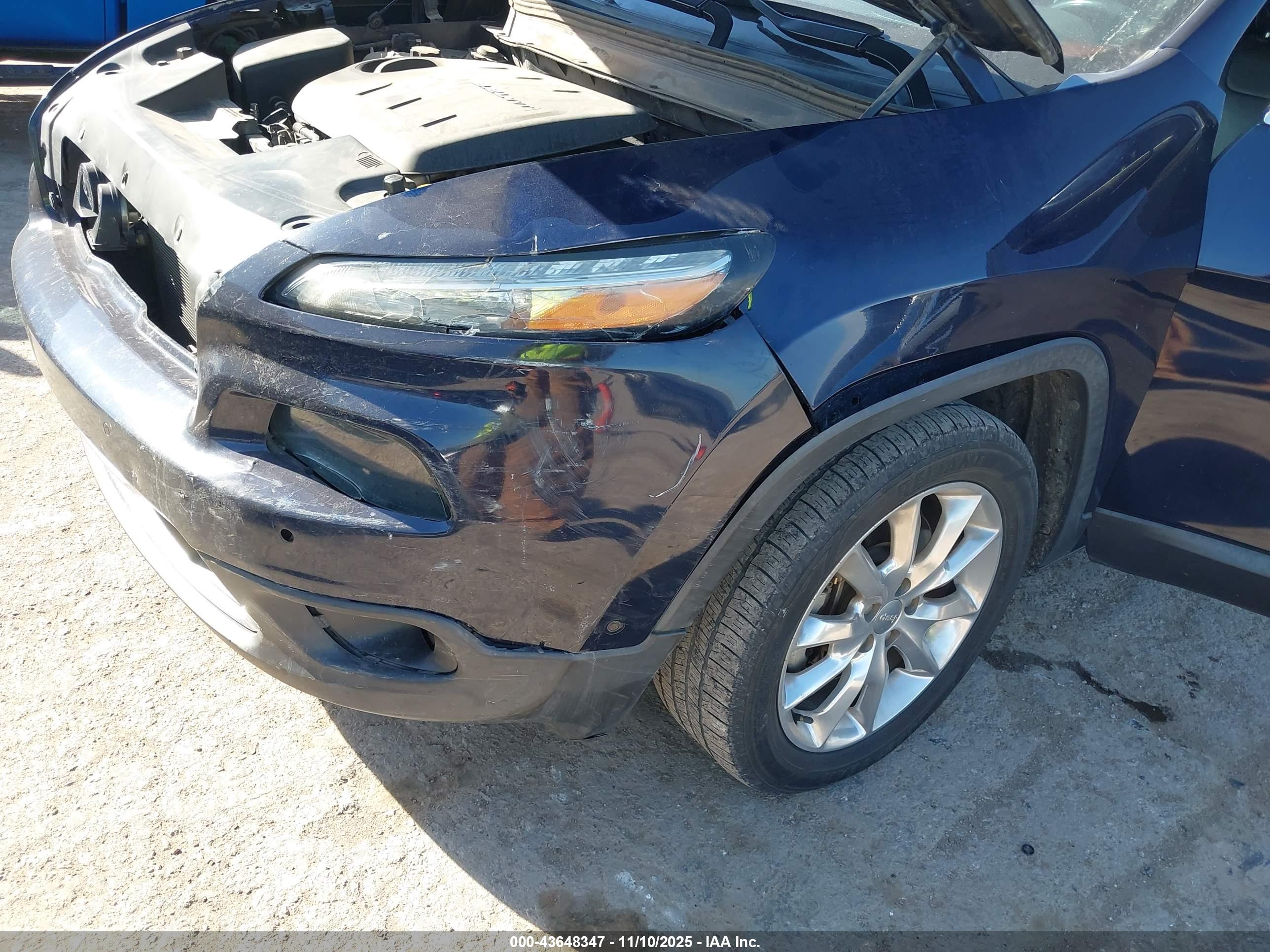 JEEP CHEROKEE image 6