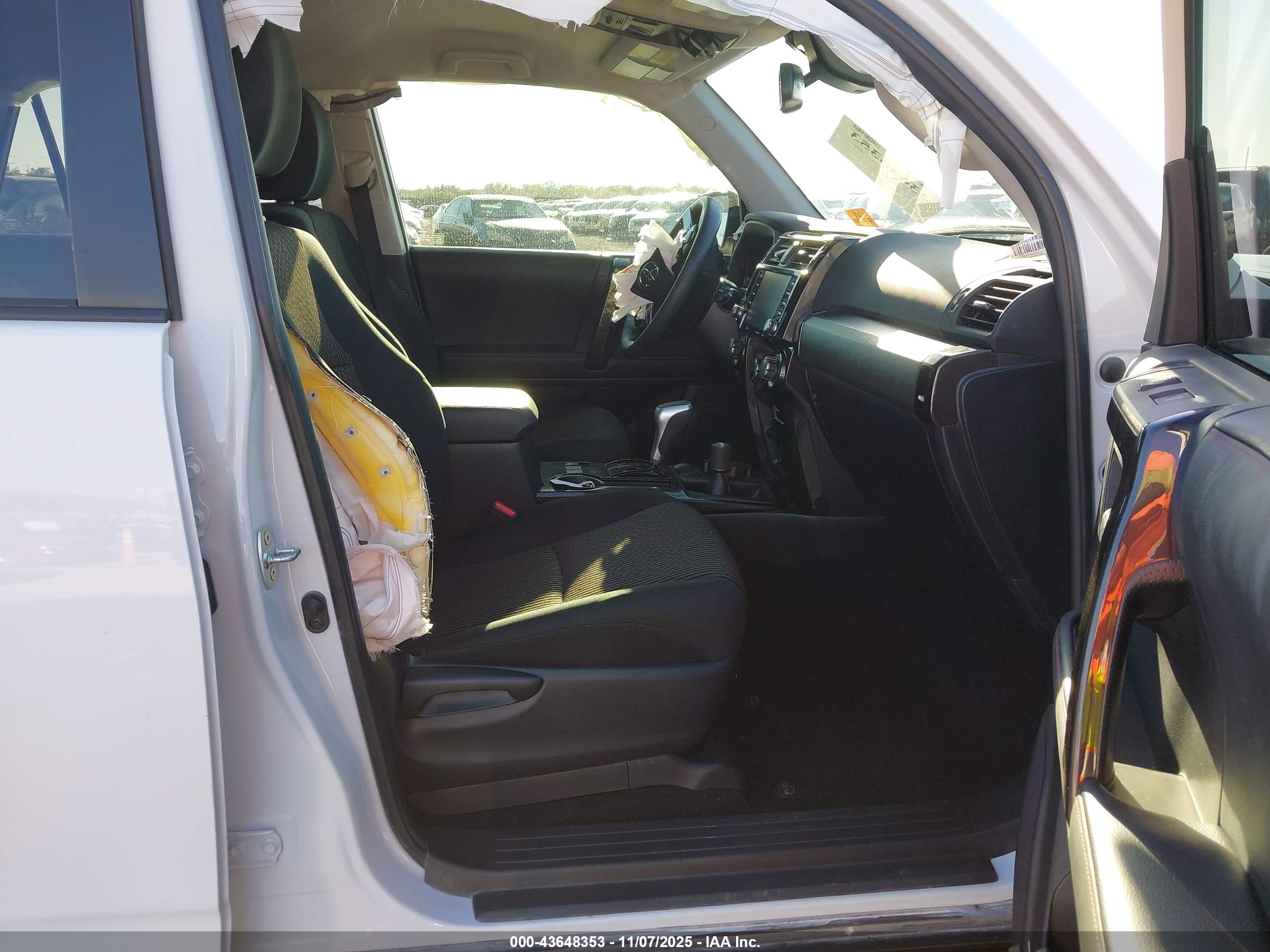 TOYOTA 4RUNNER image 5