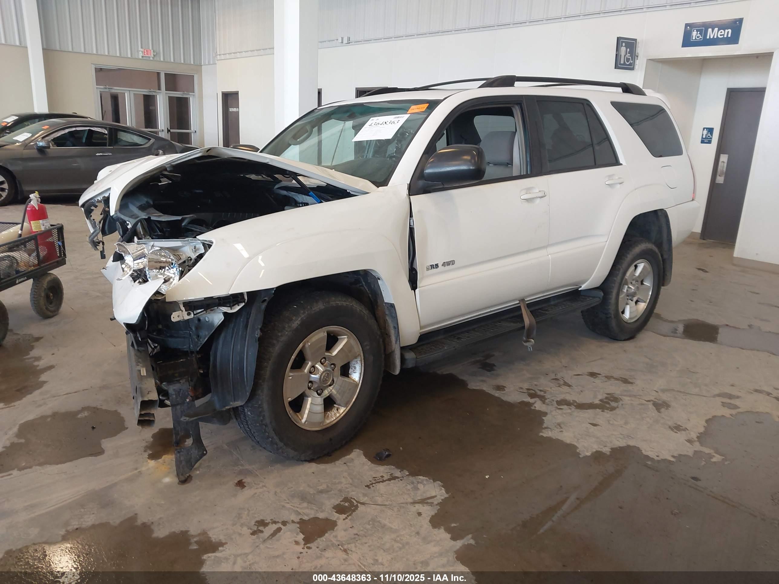 TOYOTA 4RUNNER image 2