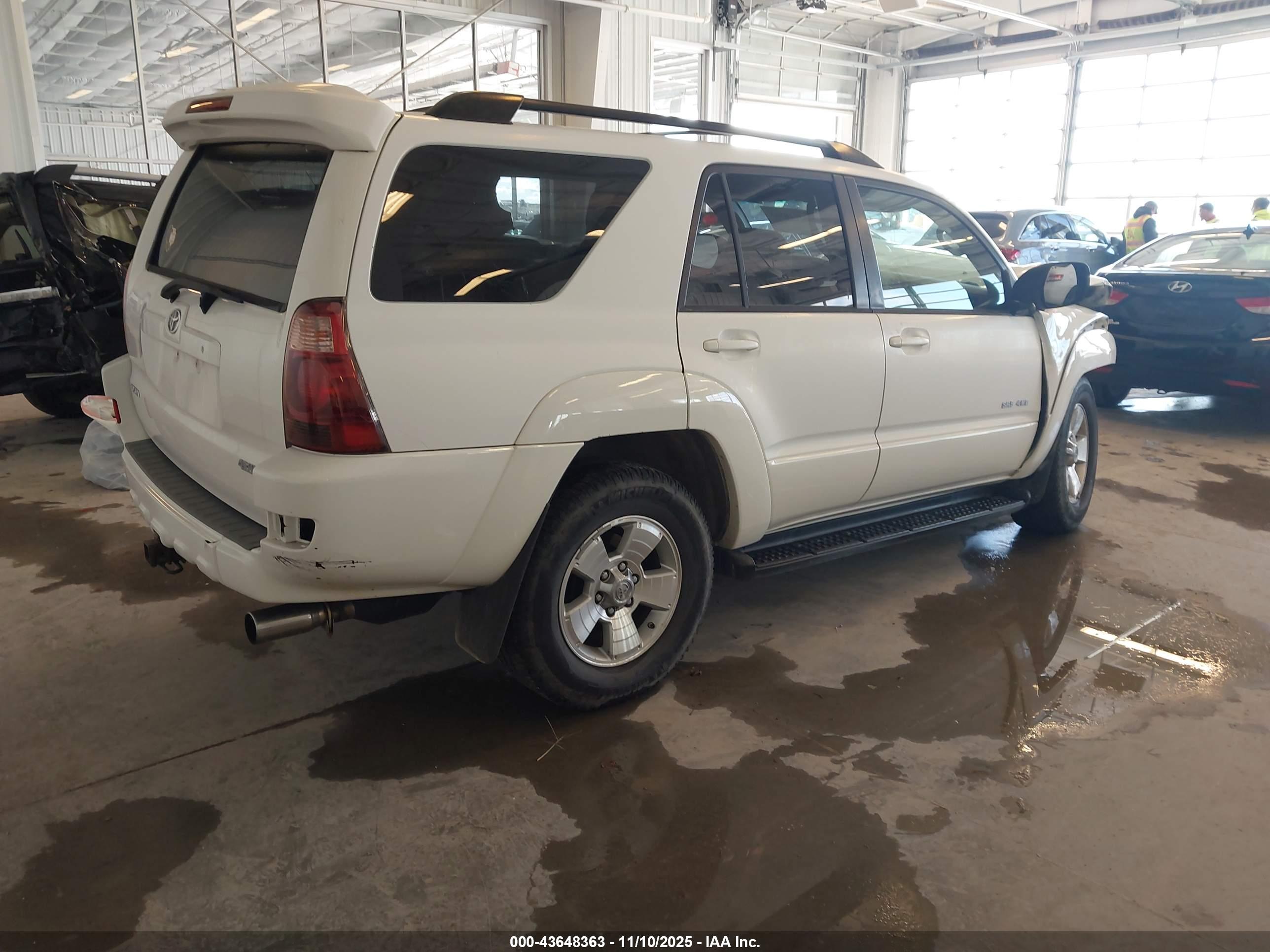 TOYOTA 4RUNNER image 4