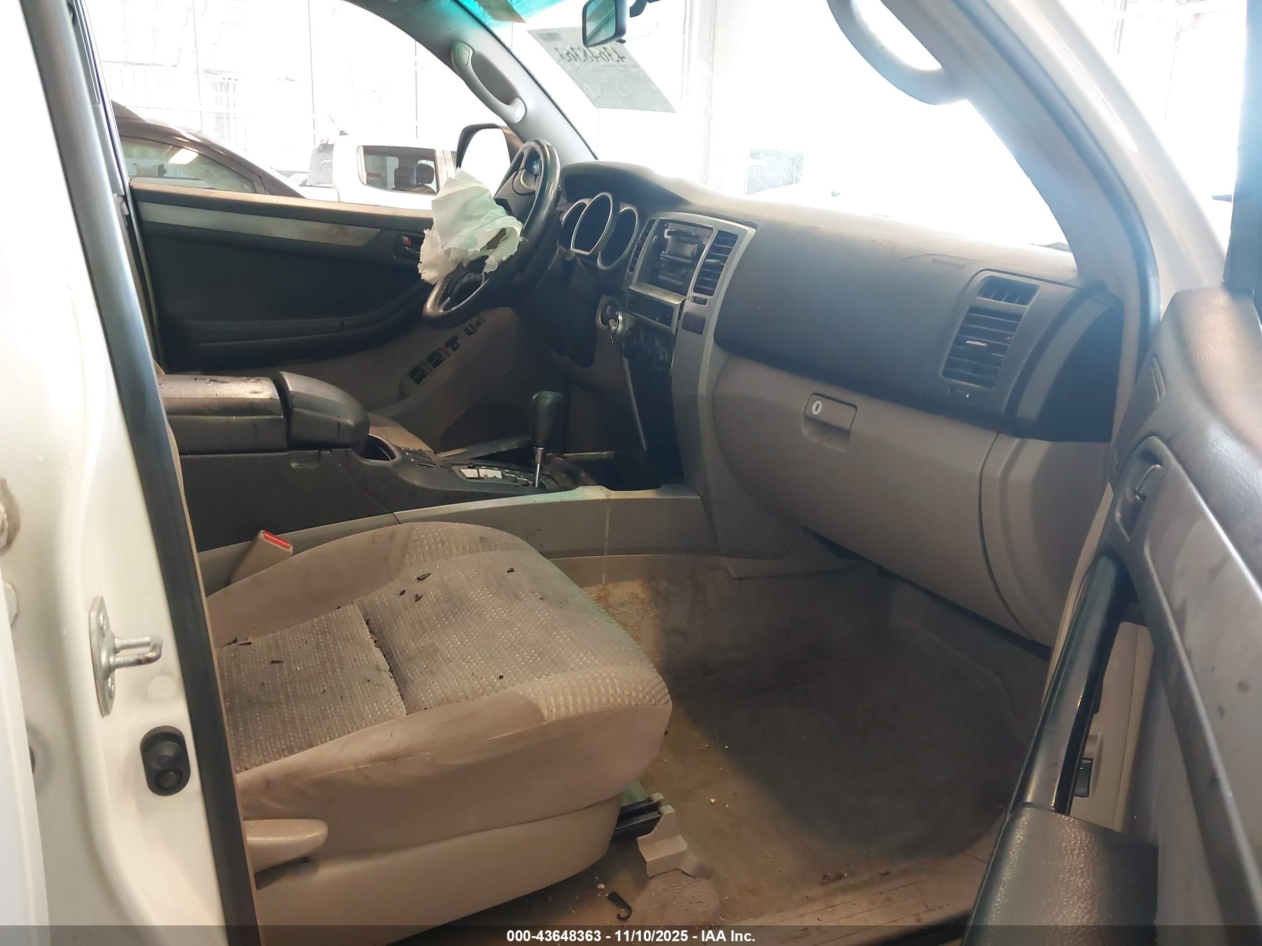 TOYOTA 4RUNNER image 5