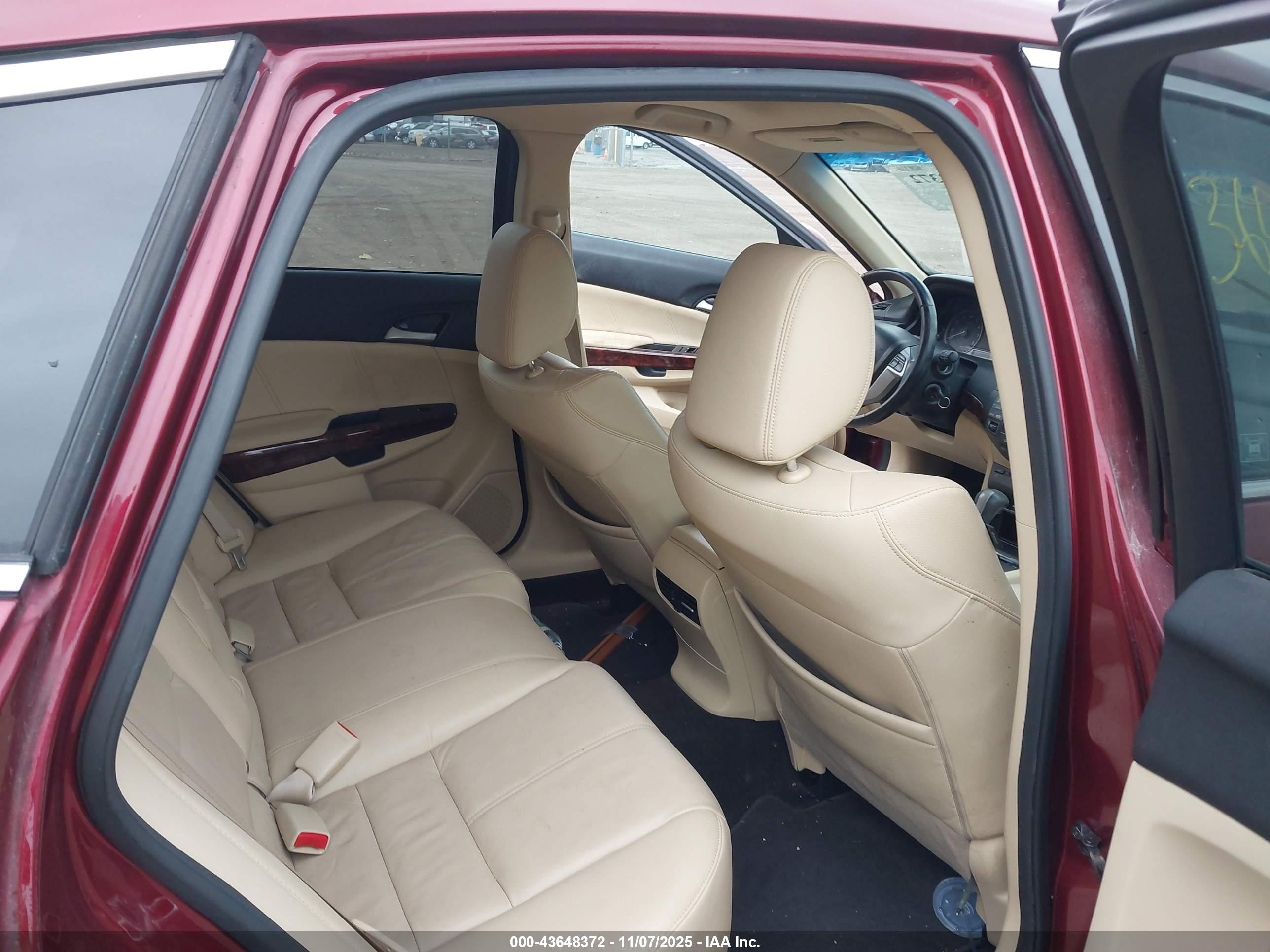 HONDA ACCORD image 8