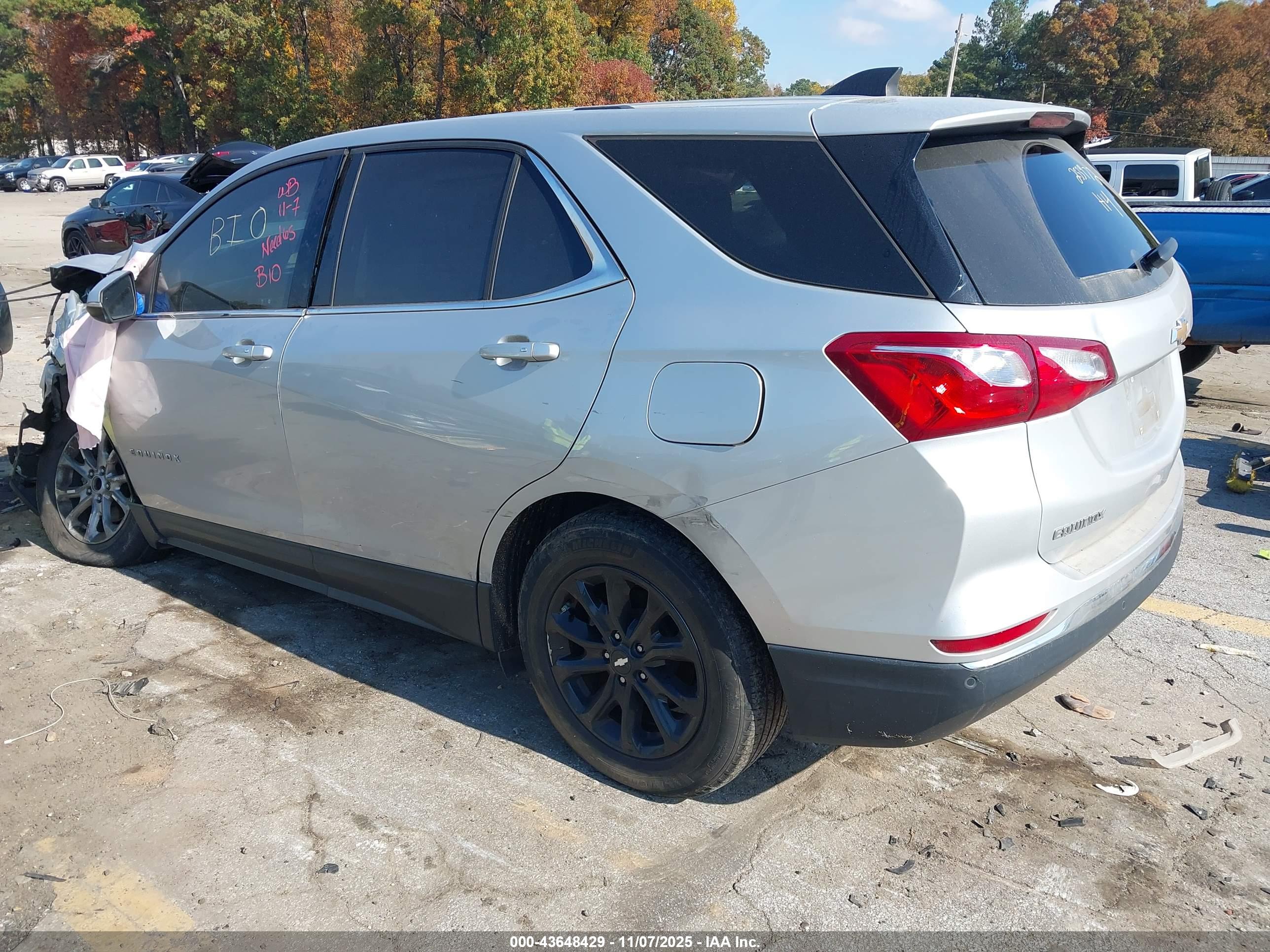 CHEVROLET EQUINOX image 3