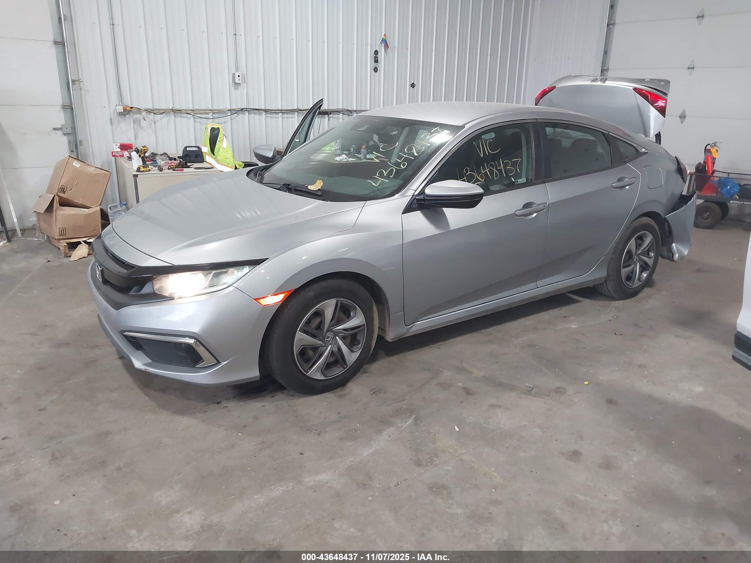 HONDA CIVIC image 2