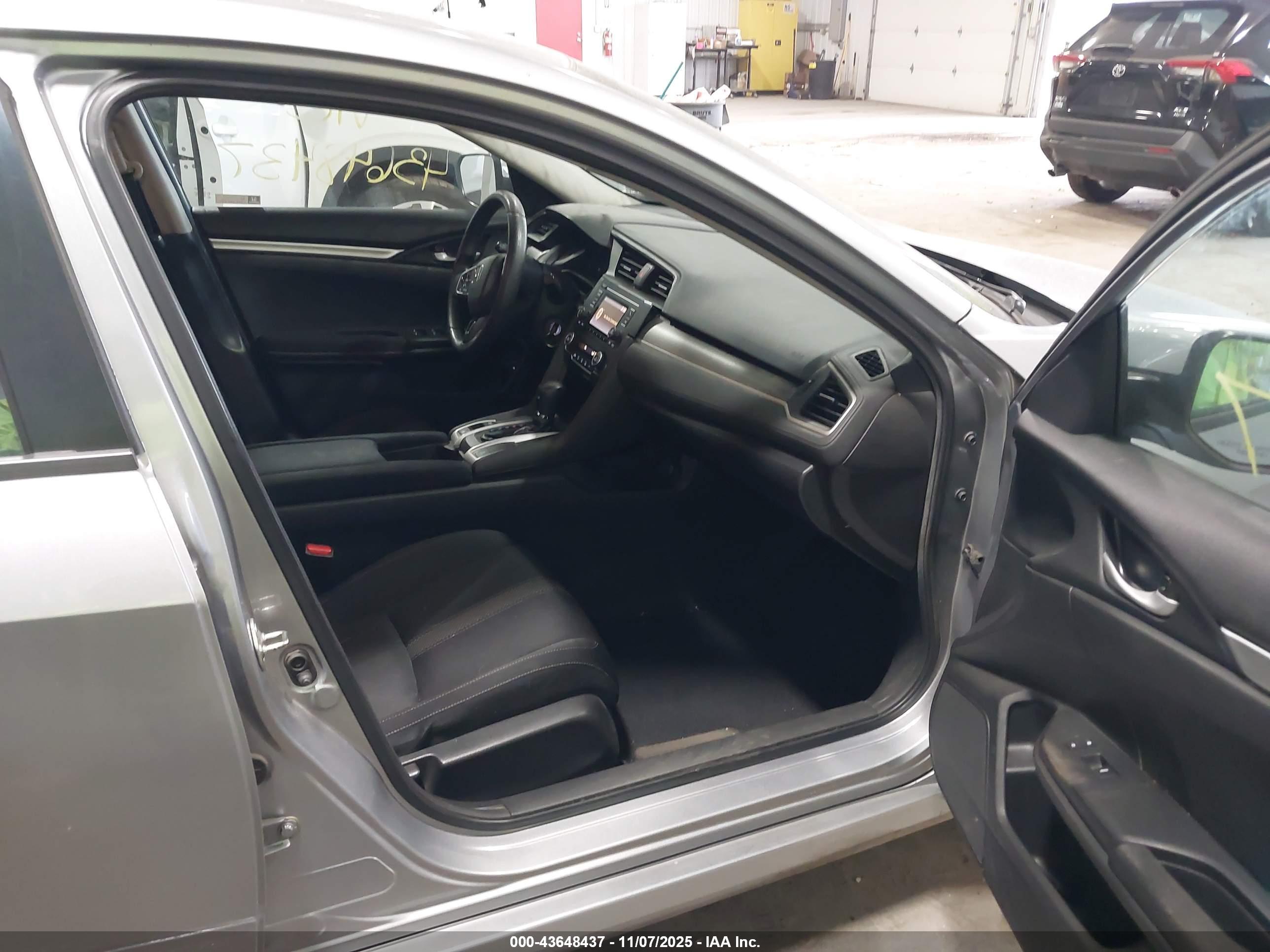 HONDA CIVIC image 5