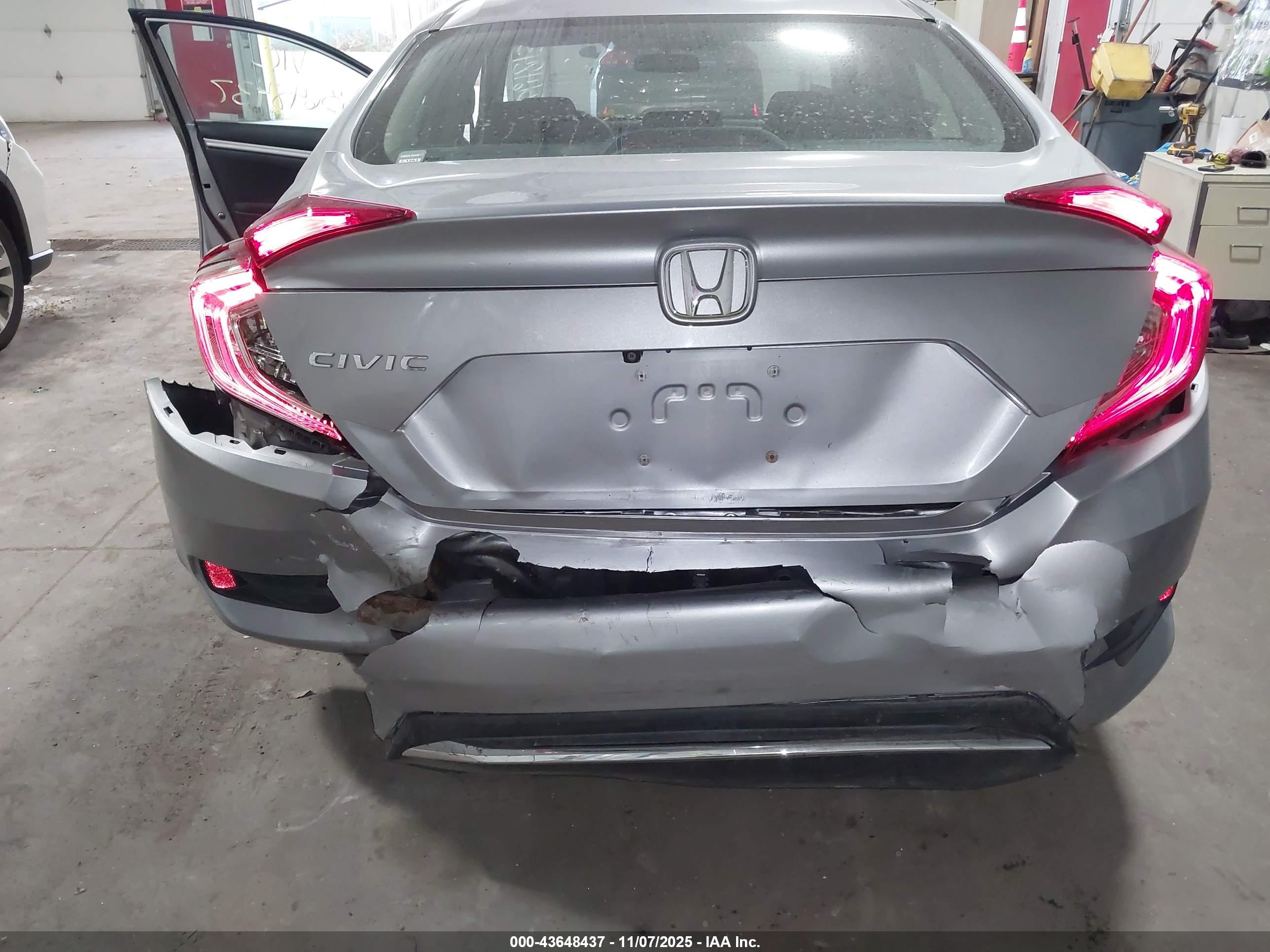 HONDA CIVIC image 6