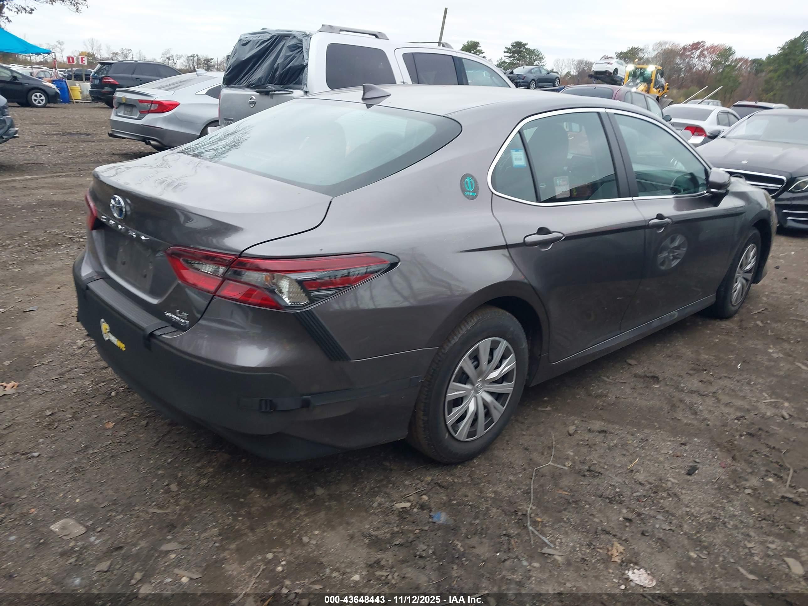 TOYOTA CAMRY image 4