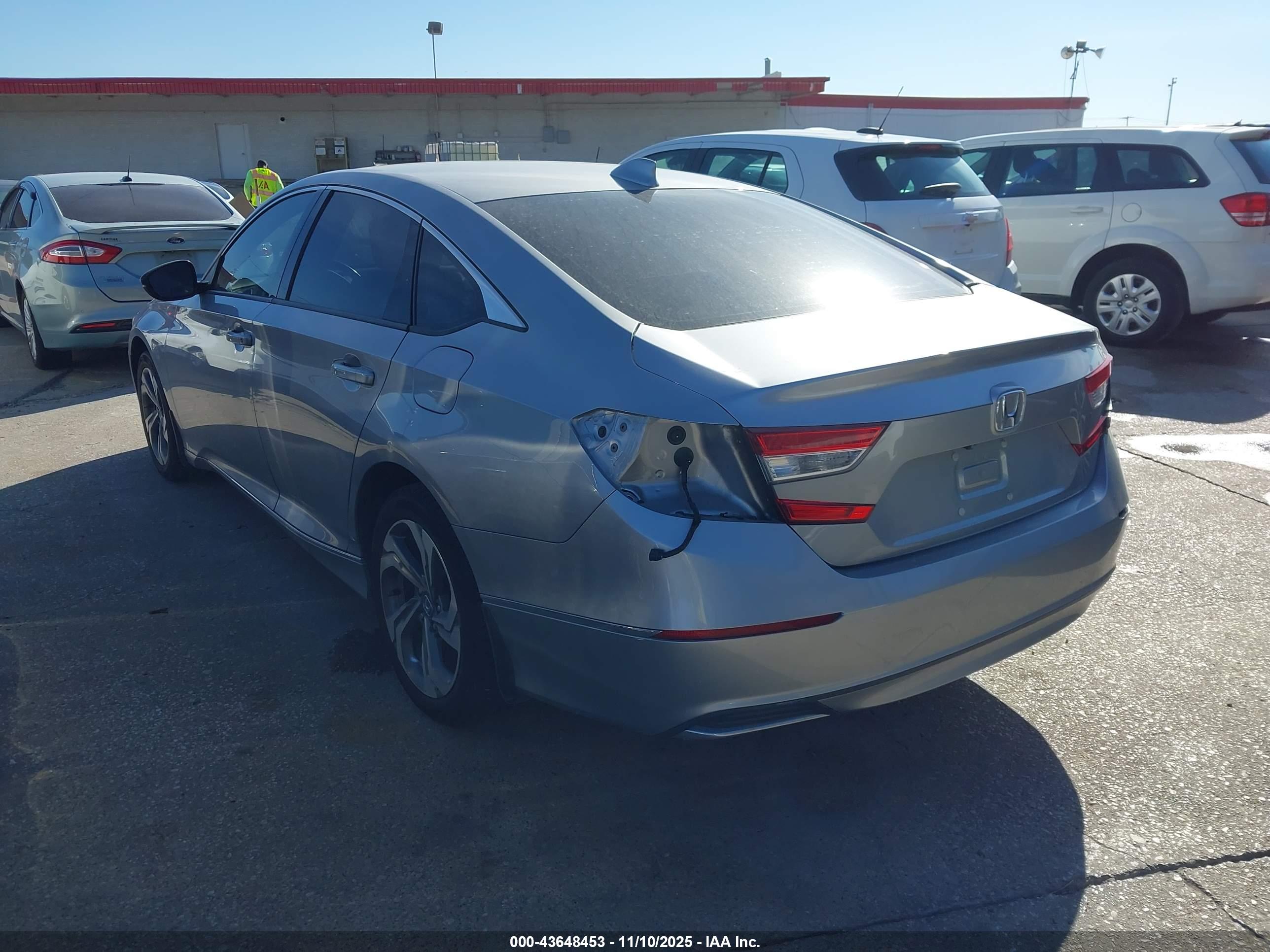 HONDA ACCORD image 3