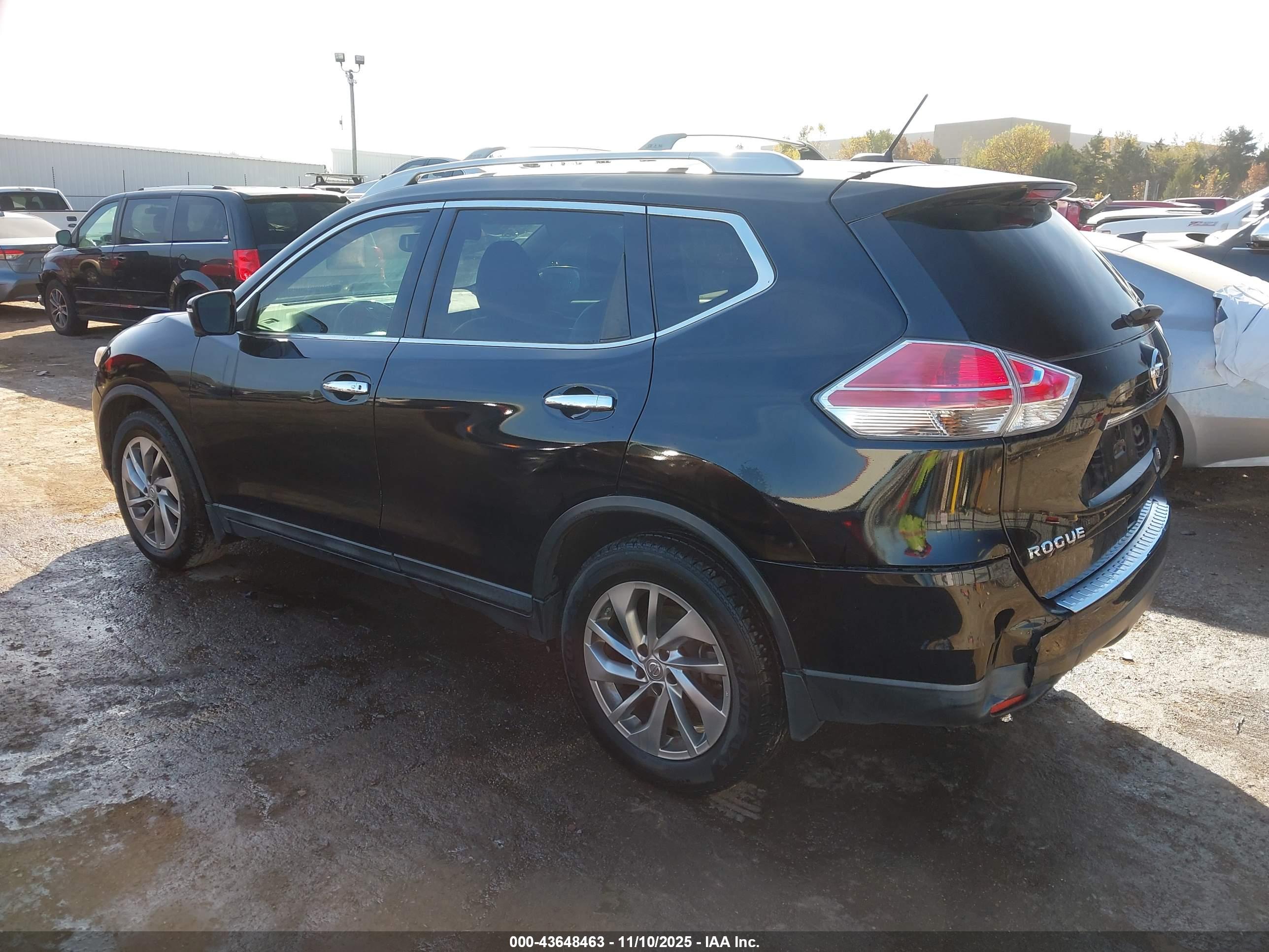 NISSAN ROGUE image 3