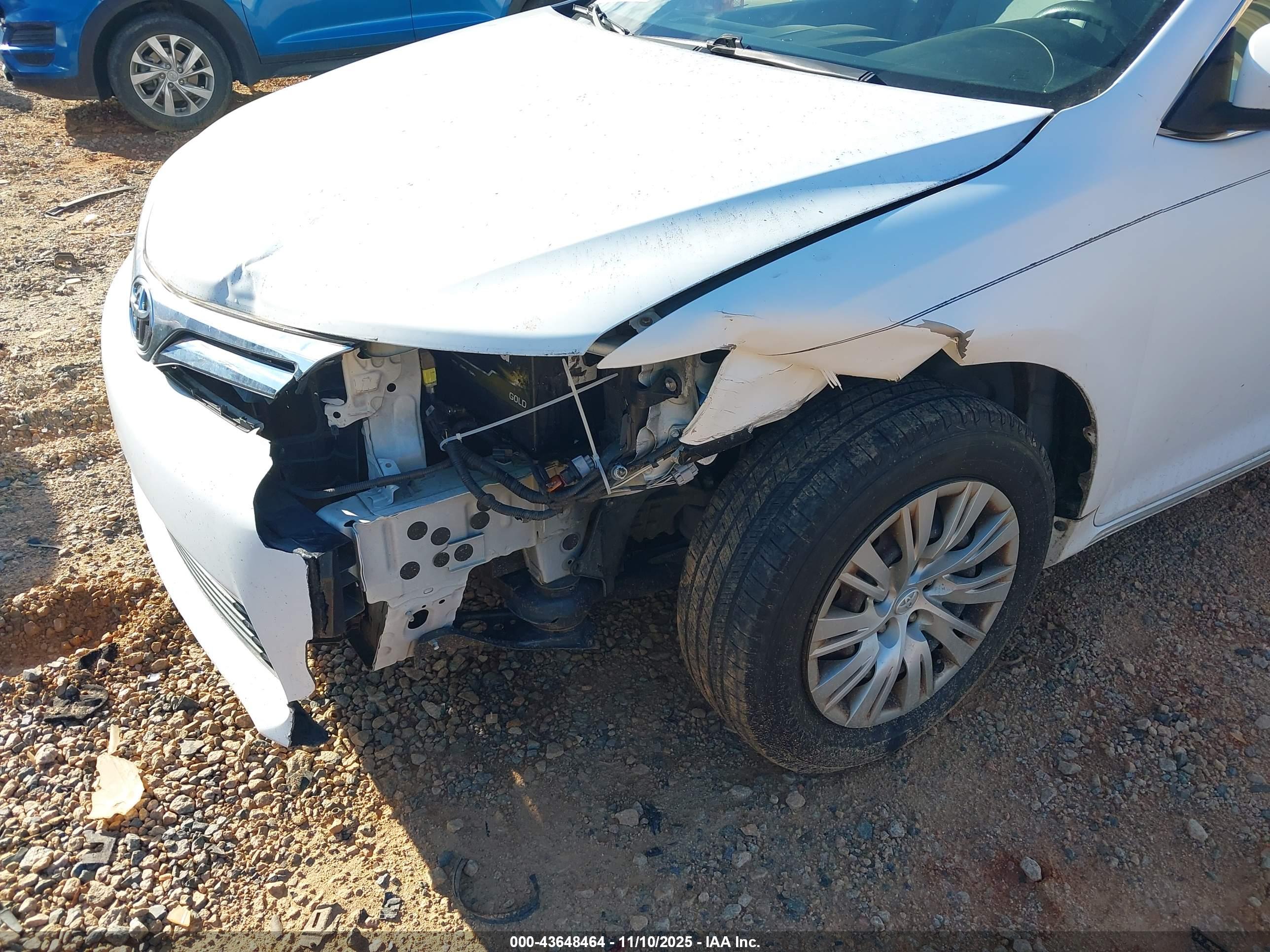 TOYOTA CAMRY image 6