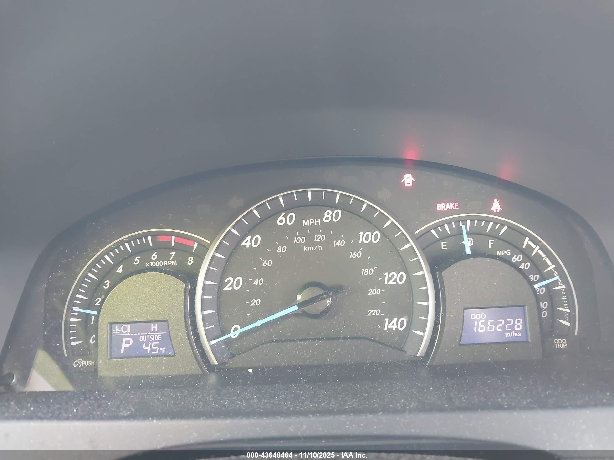 TOYOTA CAMRY image 7