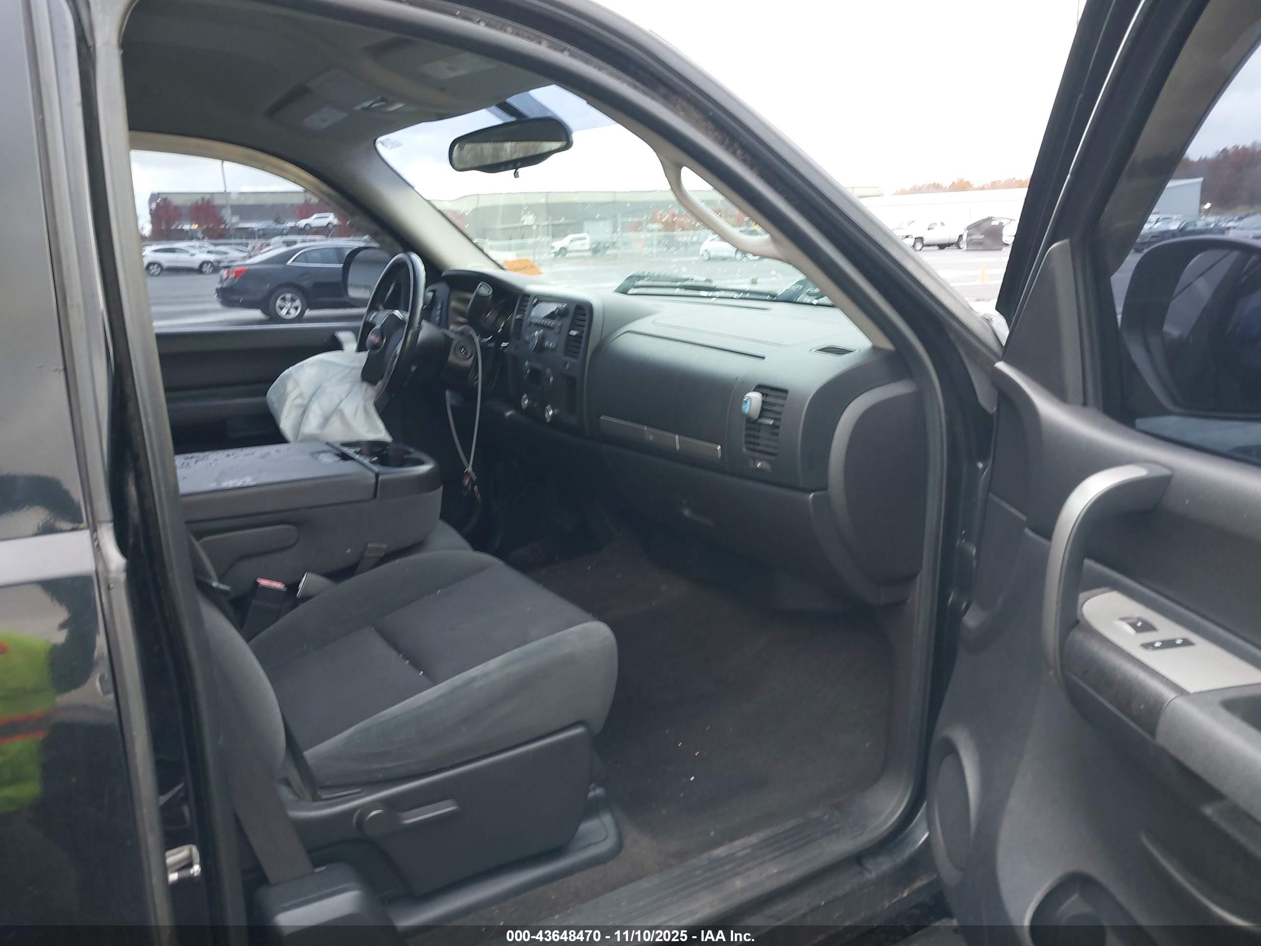 GMC SIERRA image 5