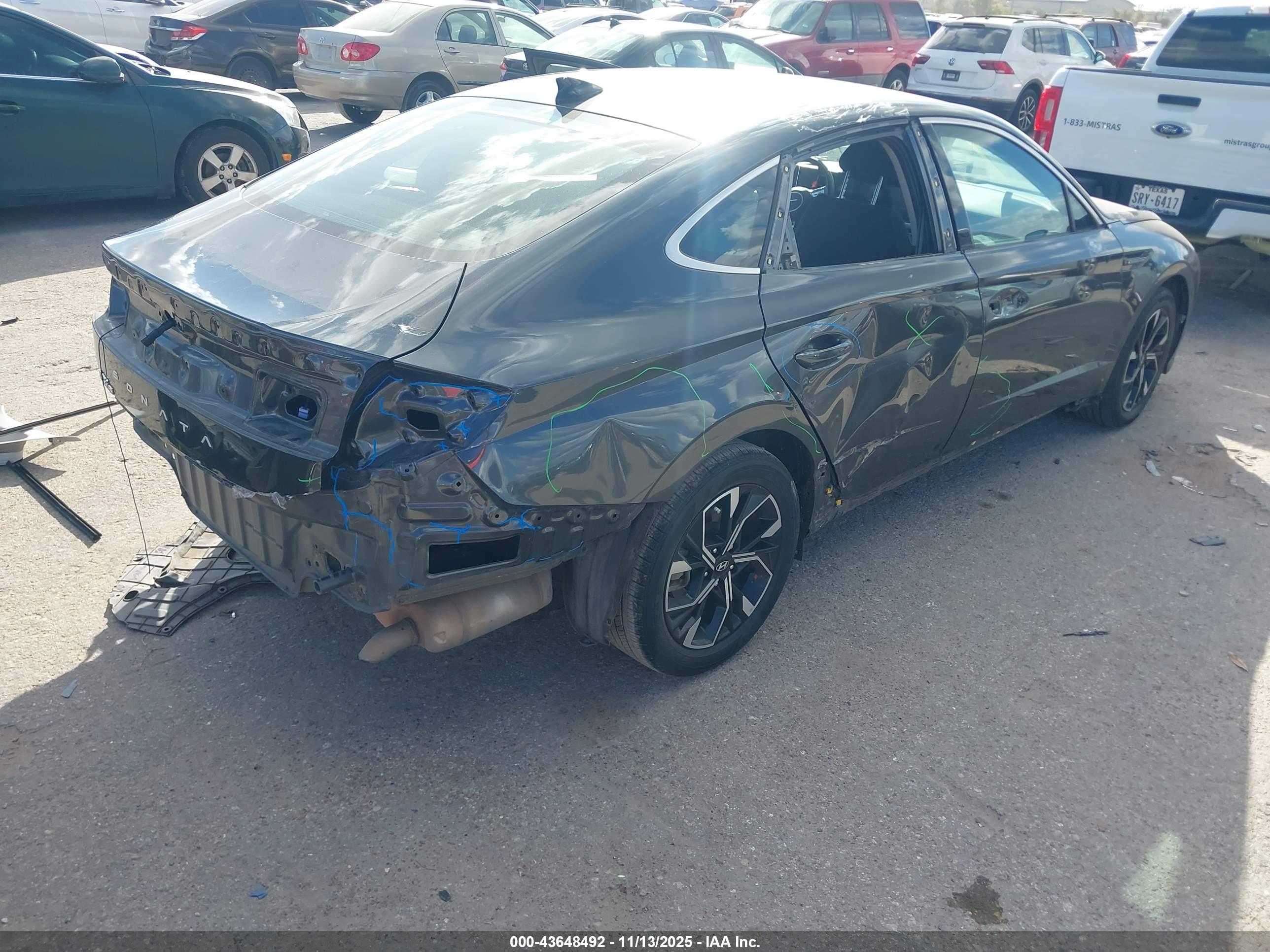 HYUNDAI SONATA image 4